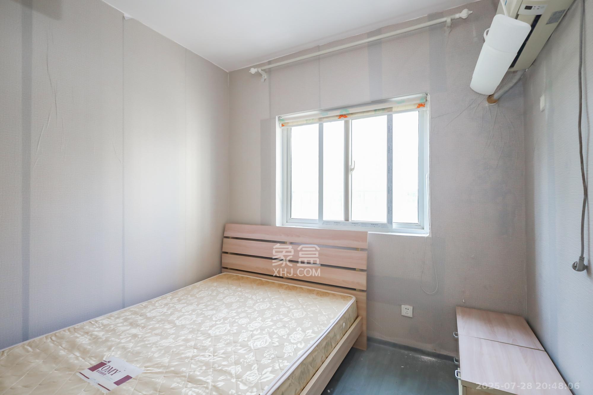 香麓丽舍 3室2厅2卫 72.0万 香麓丽舍 3室2厅2卫 72.0万卧室