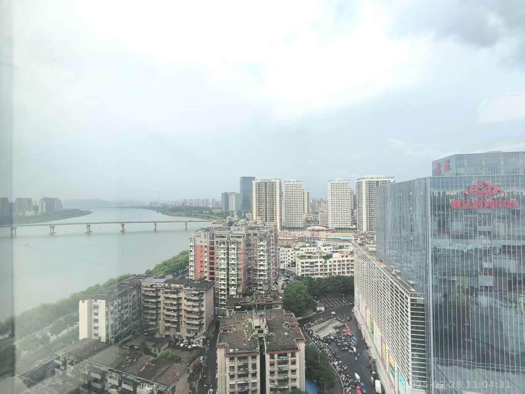 九天国际  3室2厅2卫    2400.0元/月 九天国际  3室2厅2卫    2400.0元/月室内图