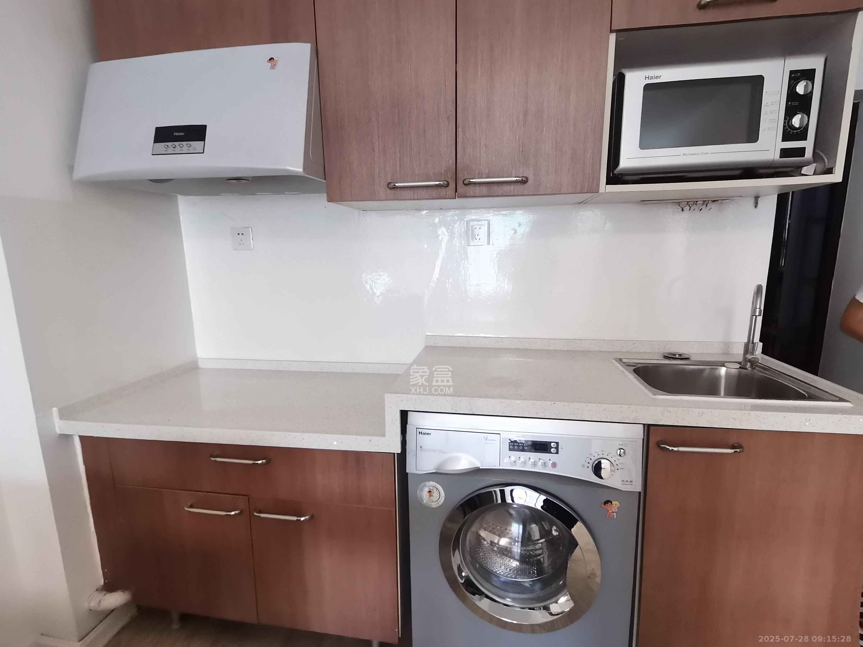 几米空间  1室1厅1卫    1300.0元/月室内图