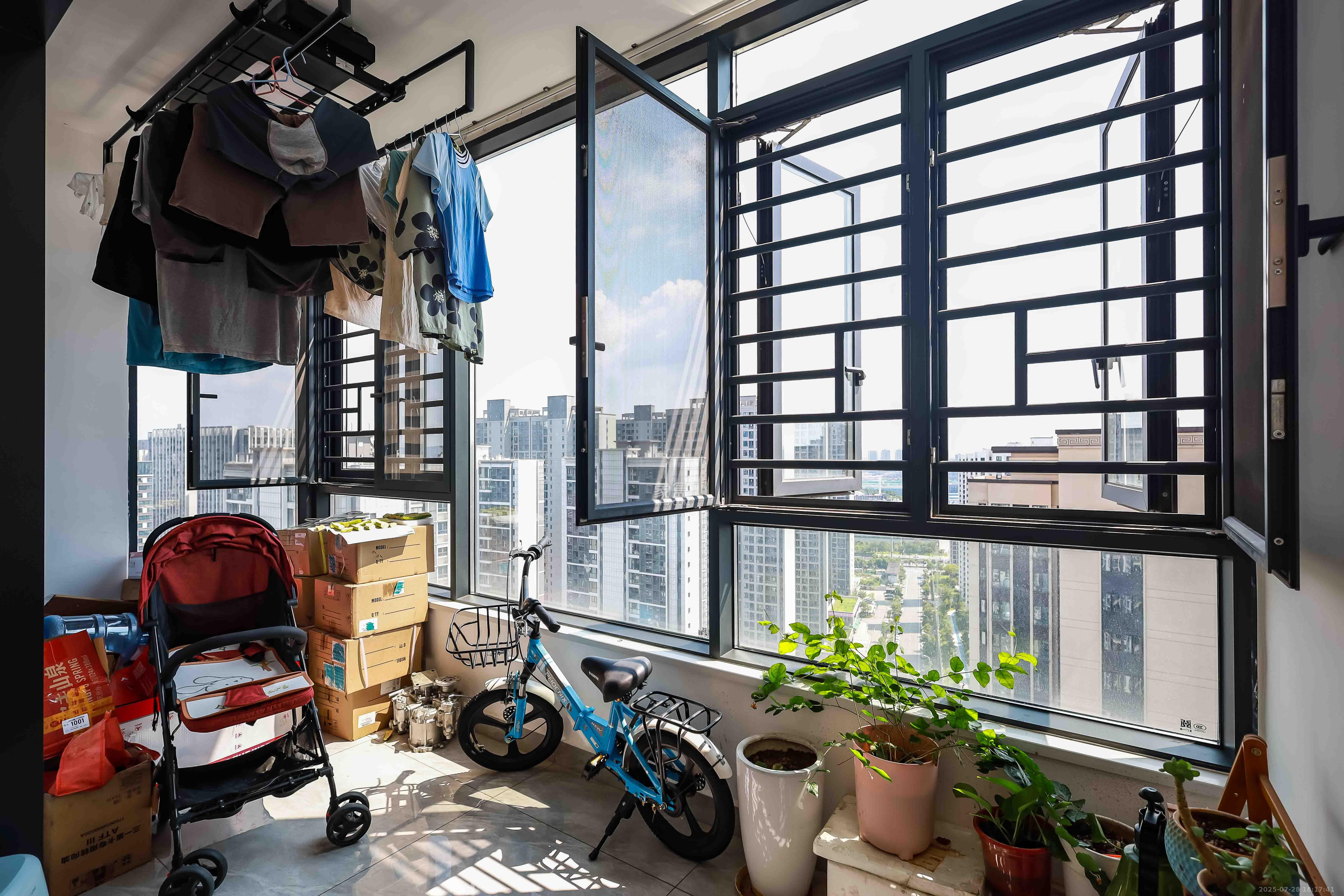 长沙美的麓府 4室2厅2卫 118.0万 长沙美的麓府 4室2厅2卫 118.0万阳台