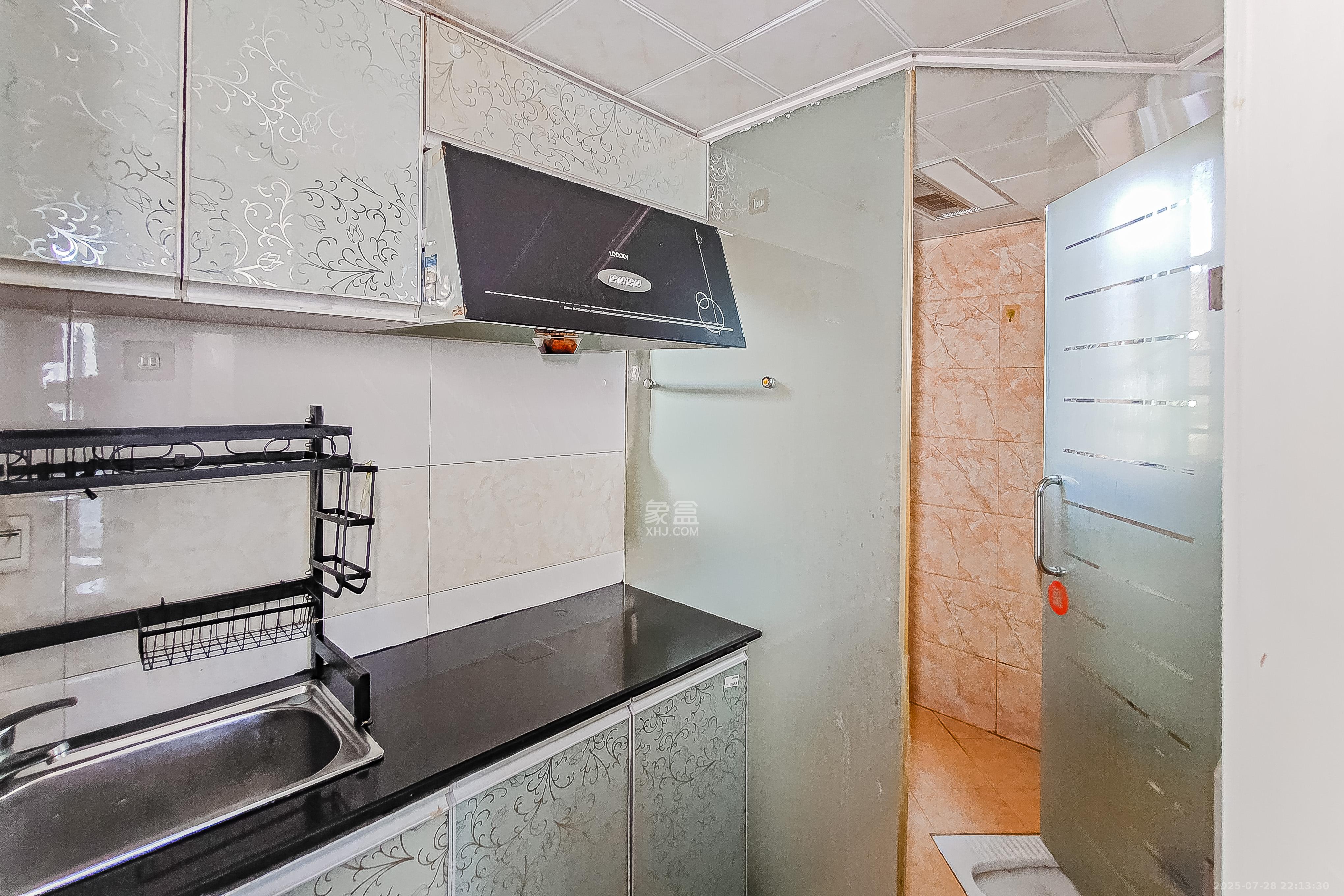 三重星都心 1室1厅1卫 32.8万 三重星都心 1室1厅1卫 32.8万厨房