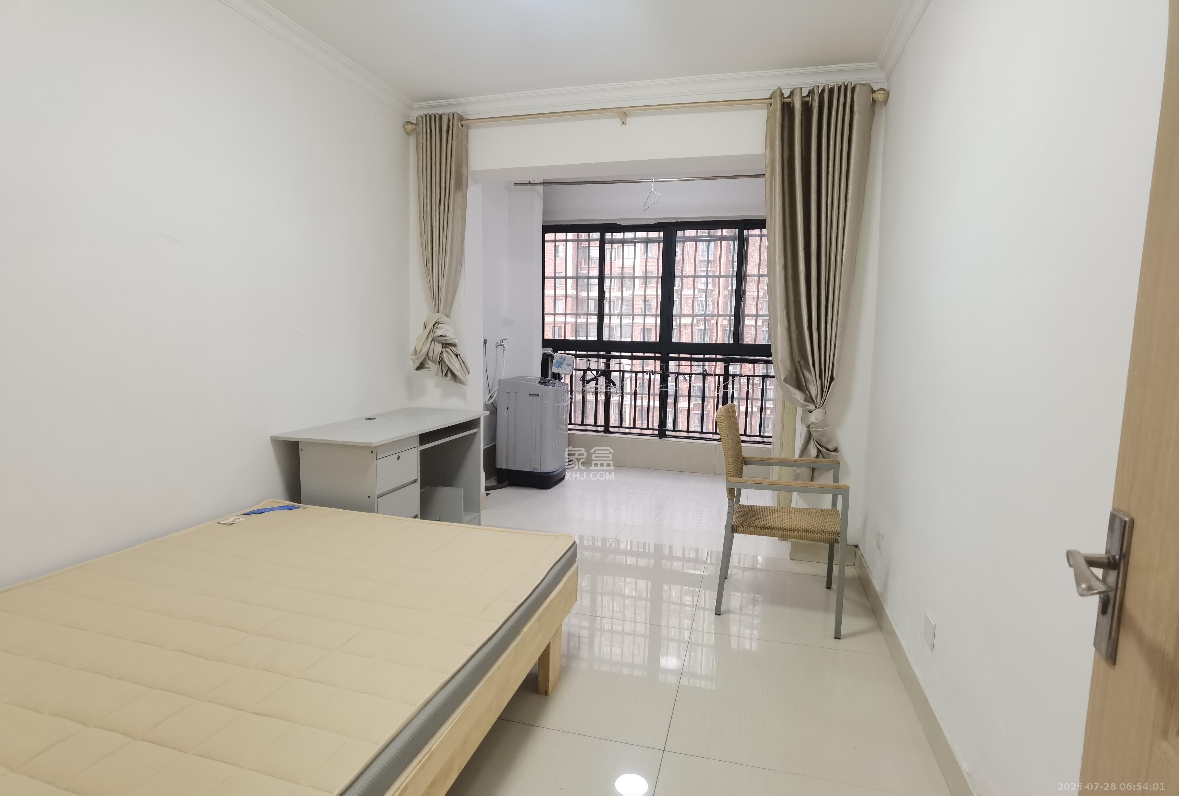 东玺门  3室1厅1卫    2300.0元/月室内图