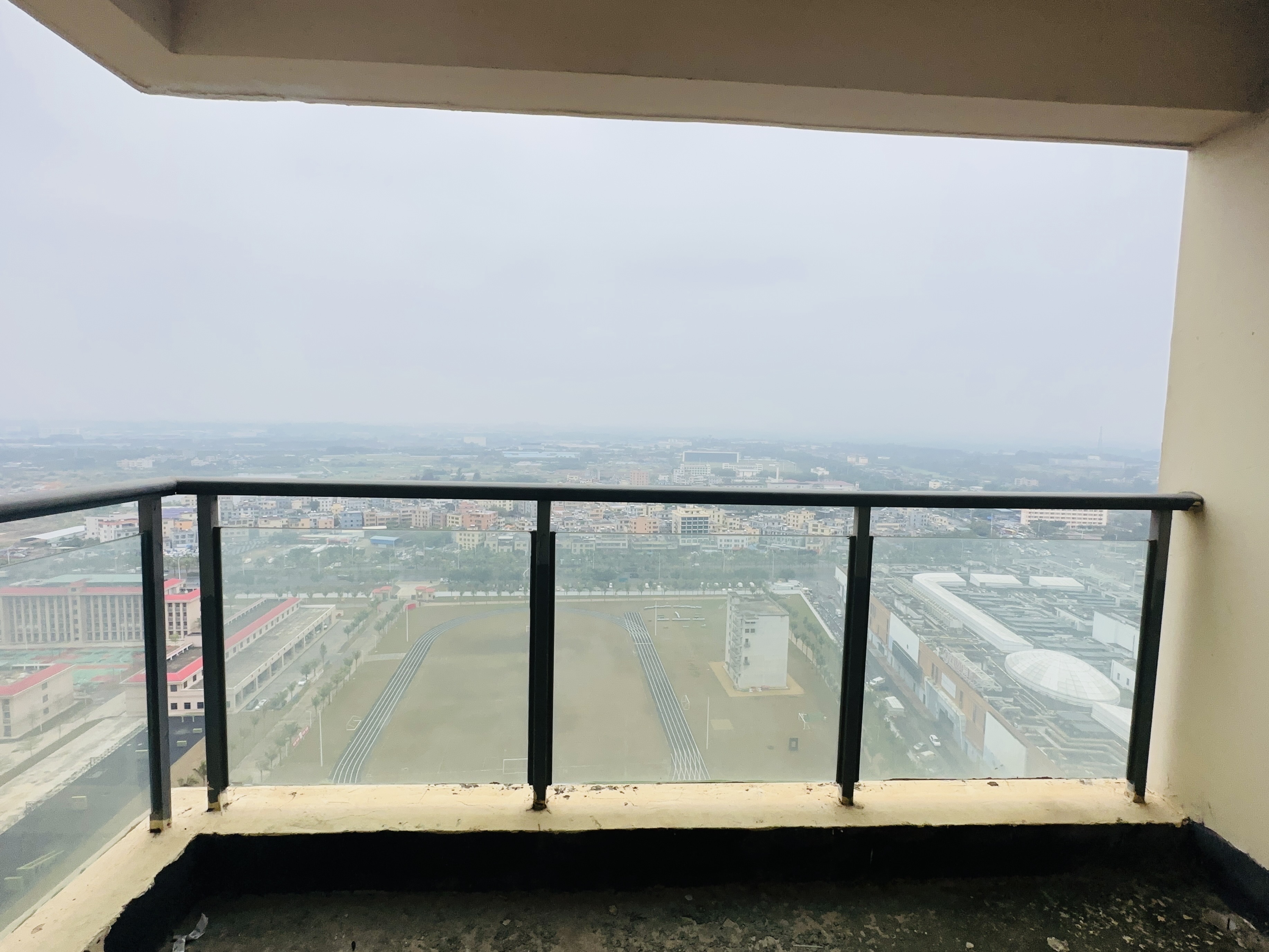 万达广场骏豪仕家(万达公馆) 3室2厅1卫 150.0万 万达广场骏豪仕家(万达公馆) 3室2厅1卫 150.0万客厅