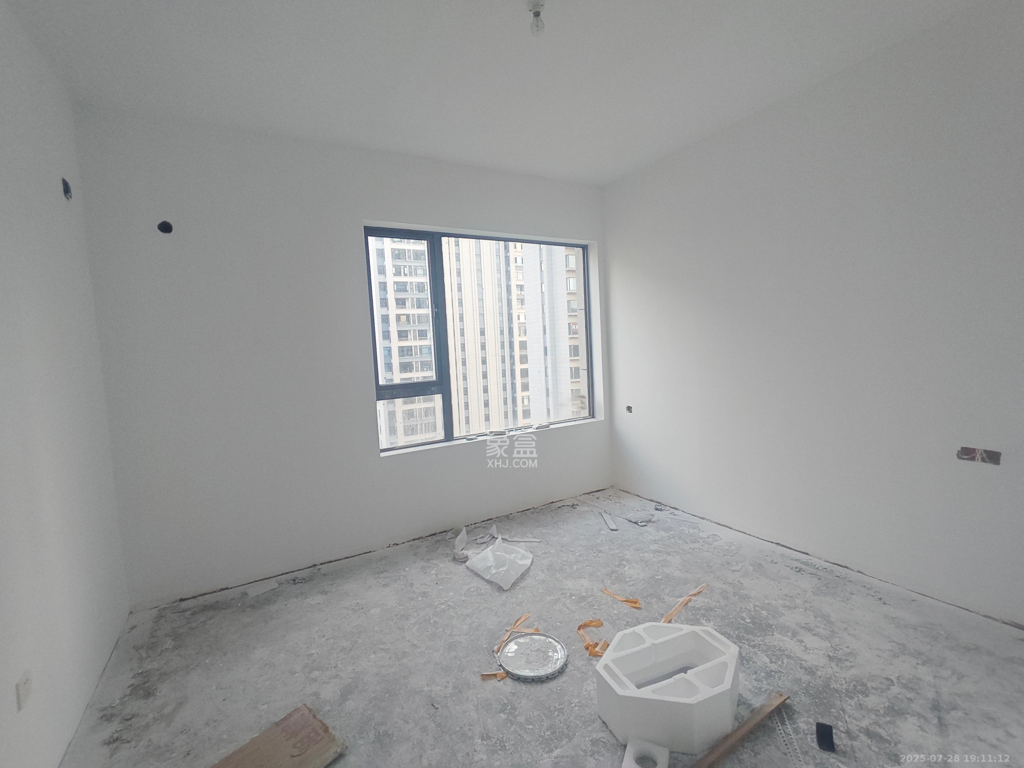 诺德滨江逸园（中铁逸园）  4室2厅2卫   4500.00元/月室内图