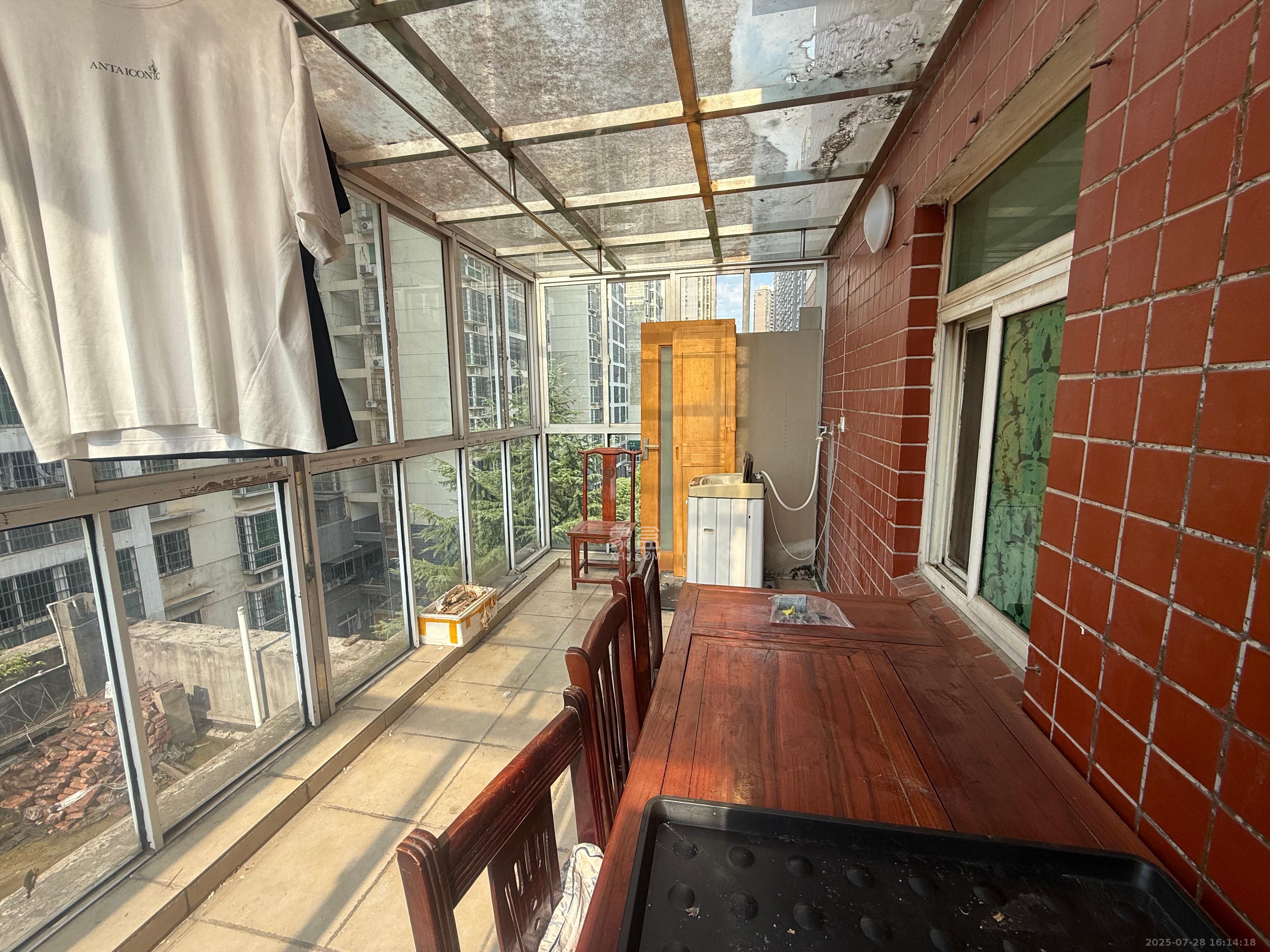 广泰家园 1室2厅1卫 1300.0元/月 广泰家园 1室2厅1卫 1300.0元/月室内图