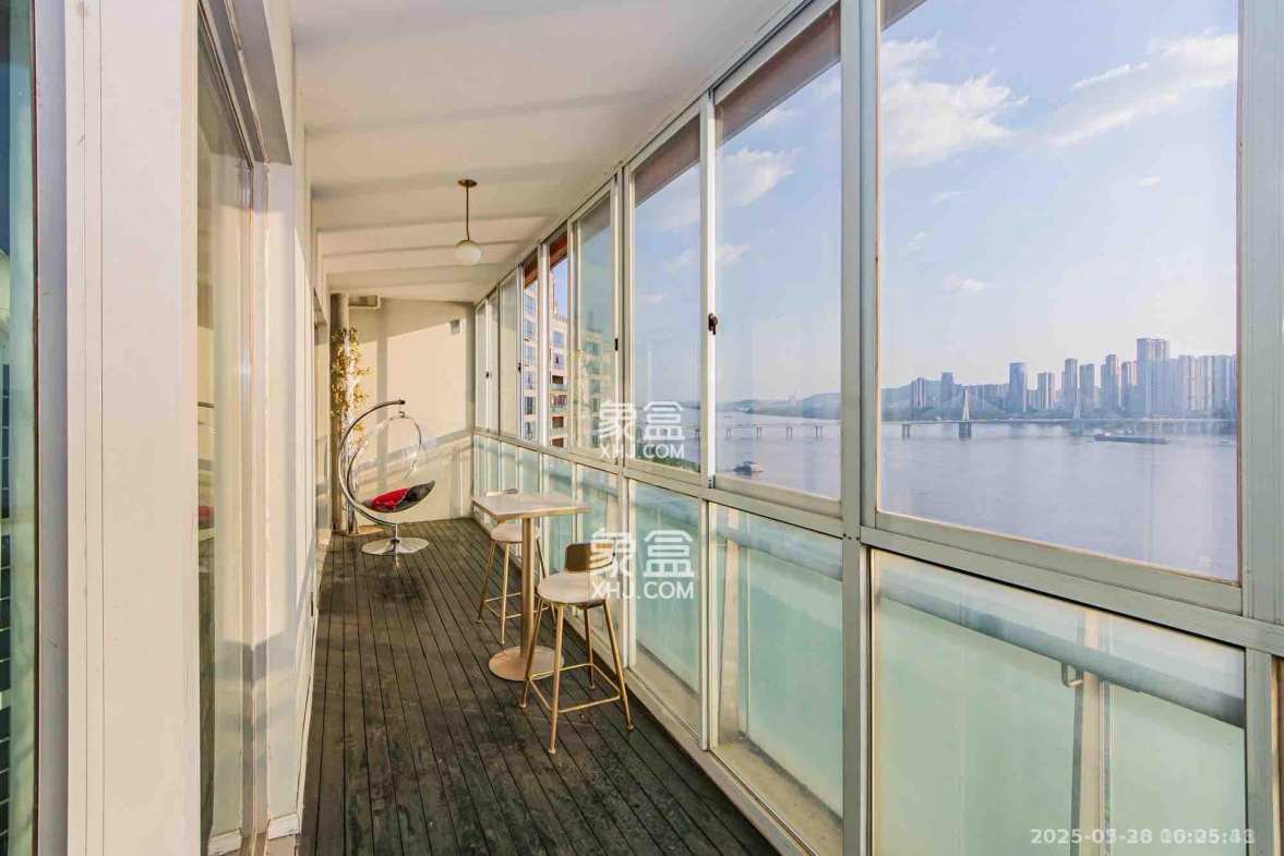 北辰定江洋  3室2厅2卫    8000.0元/月 北辰定江洋  3室2厅2卫    8000.0元/月室内图