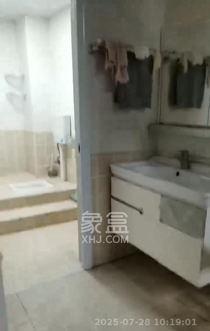 西城龙庭  4室2厅2卫   2800.00元/月室内图