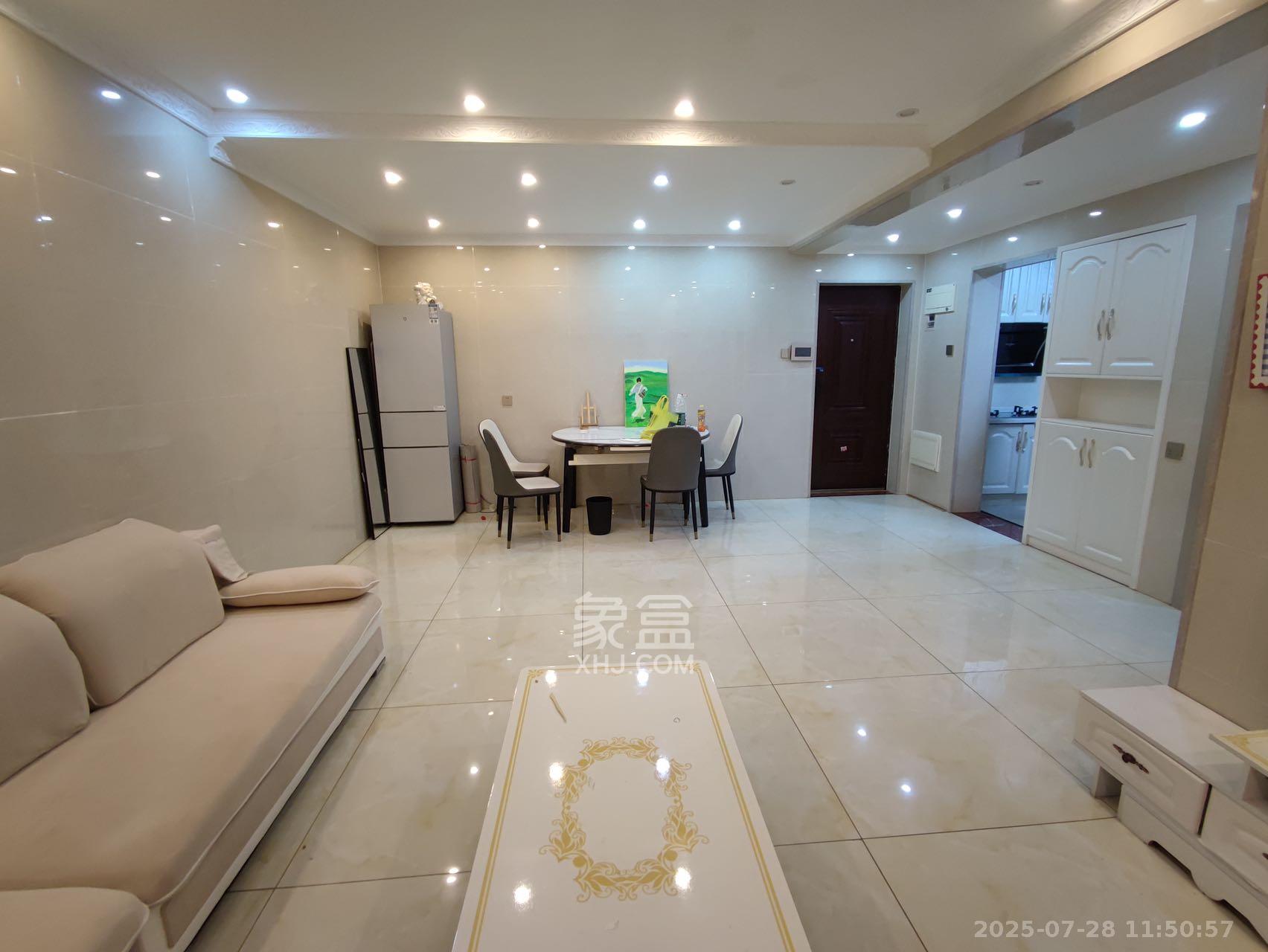 洋湖18克拉(旷远洋湖18克拉) 2室1厅1卫 2500.0元/月 洋湖18克拉(旷远洋湖18克拉) 2室1厅1卫 2500.0元/月室内图