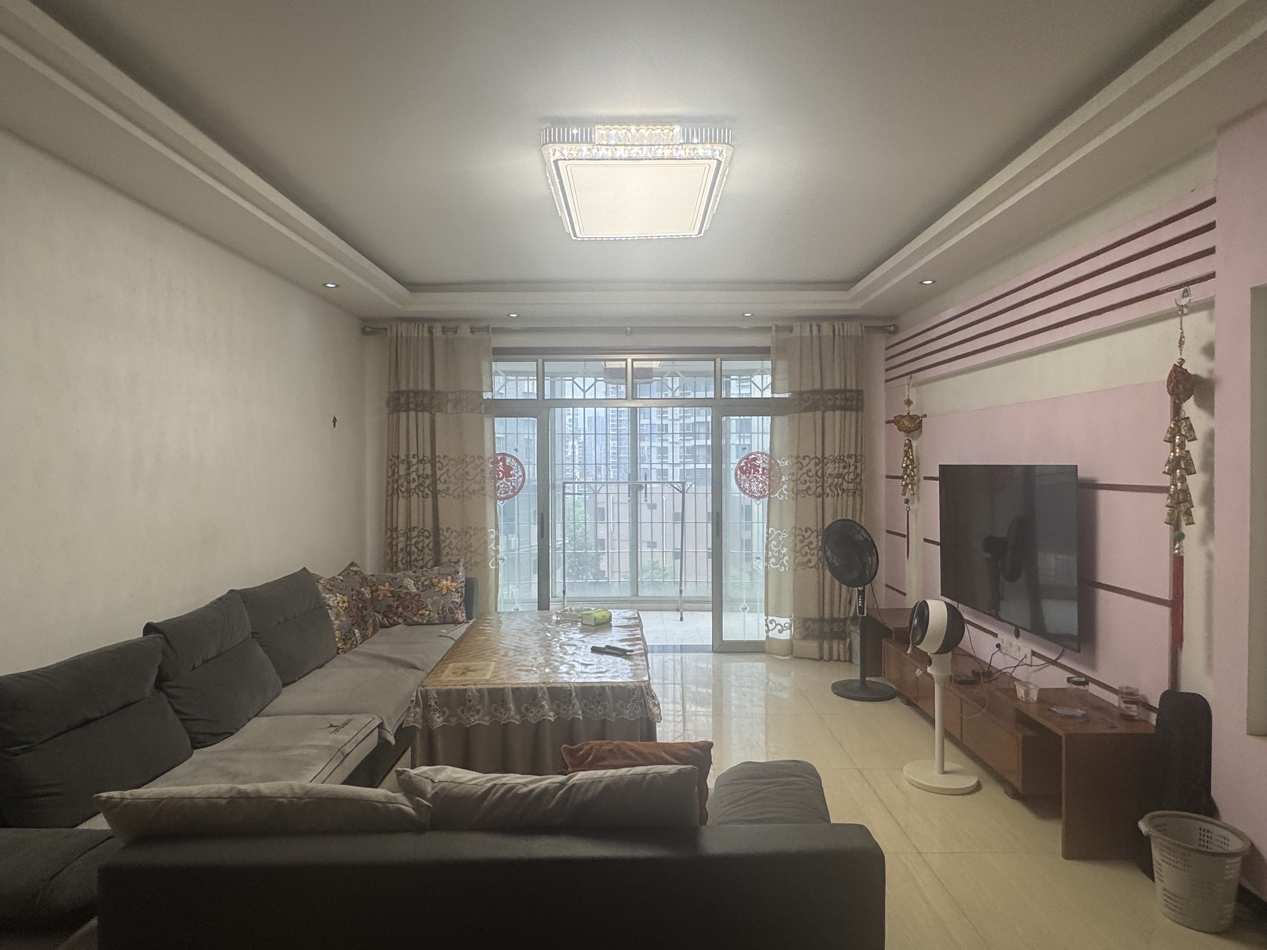 宏谊铭苑  3室2厅2卫    1800.0元/月室内图