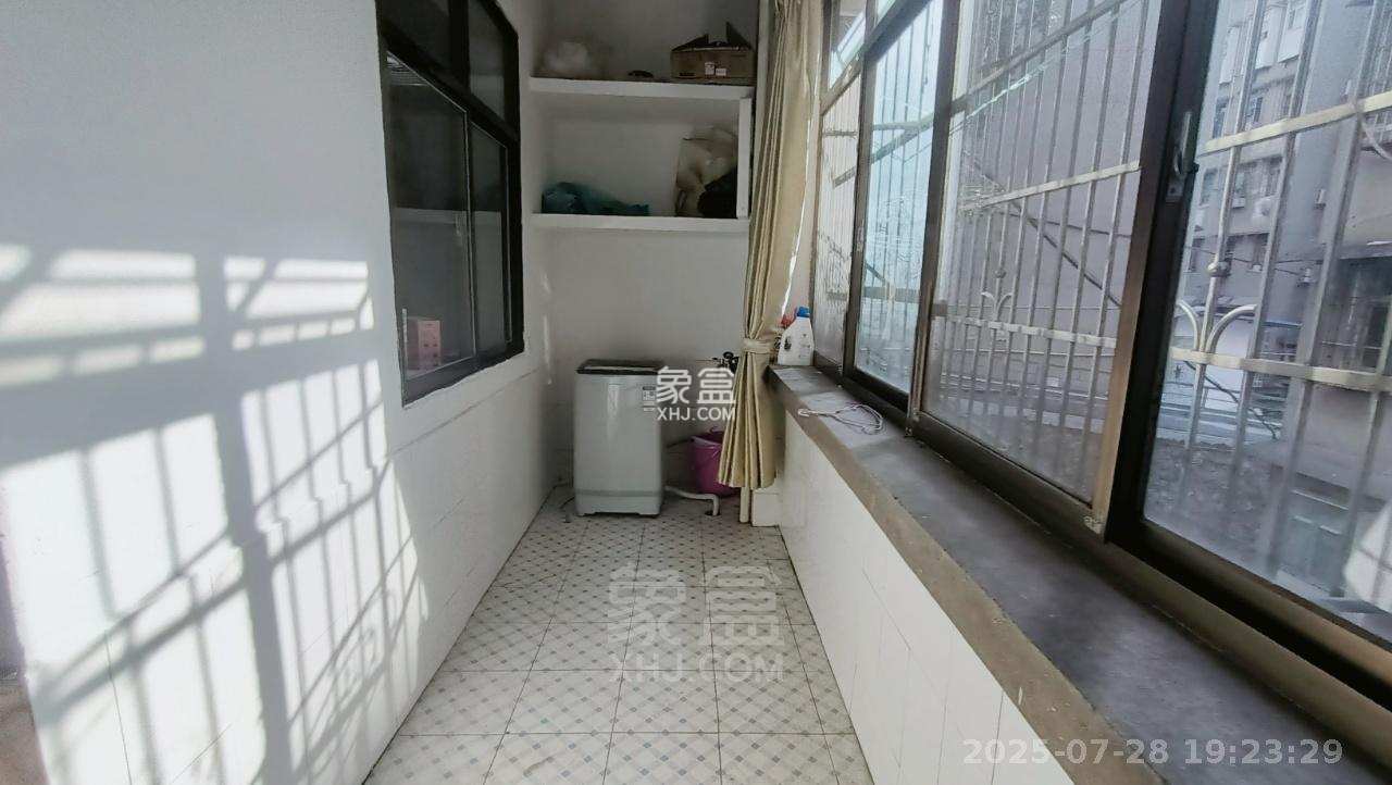 水竹二村 2室2厅1卫 900.0元/月 水竹二村 2室2厅1卫 900.0元/月室内图