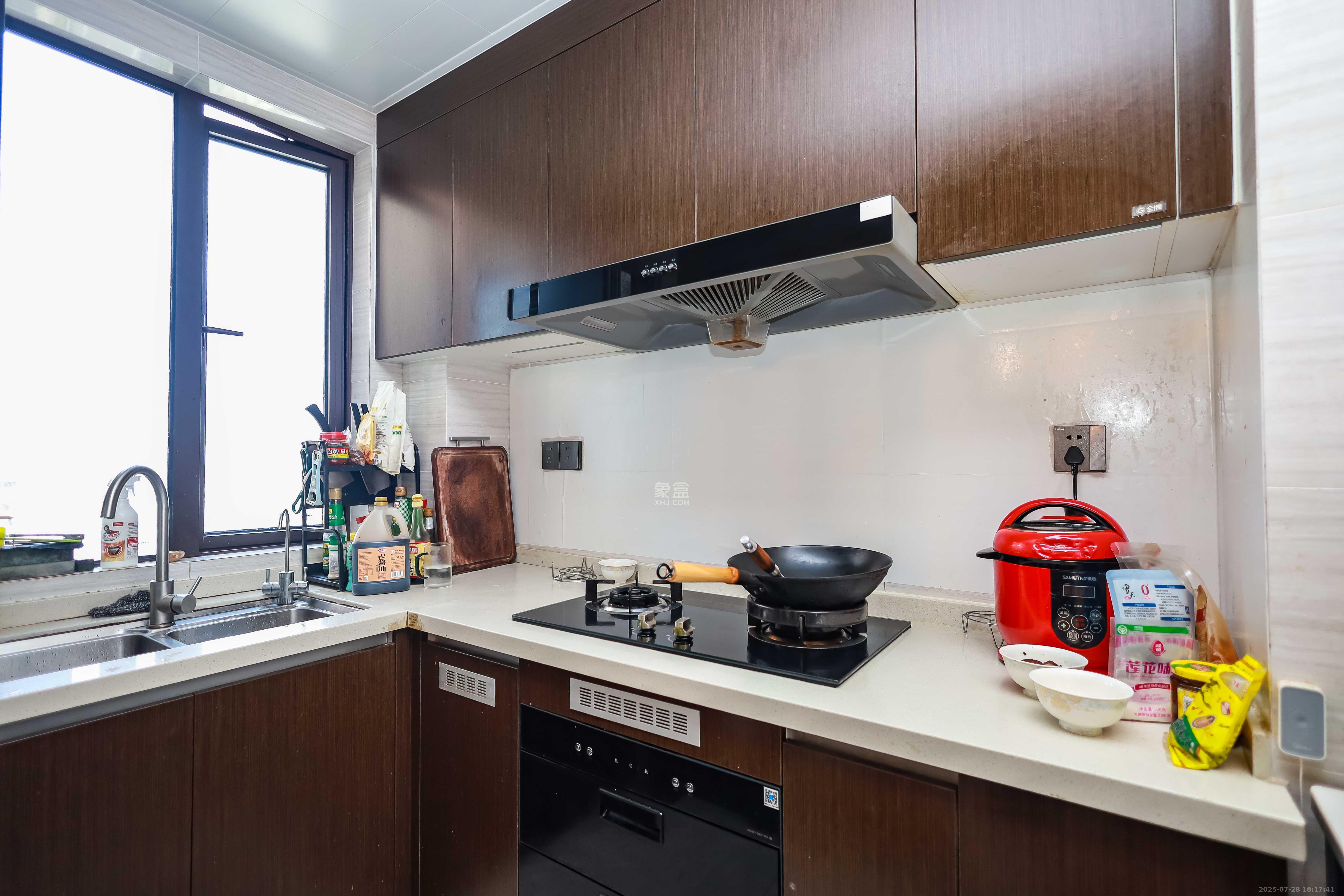 长沙美的麓府 4室2厅2卫 118.0万 长沙美的麓府 4室2厅2卫 118.0万厨房