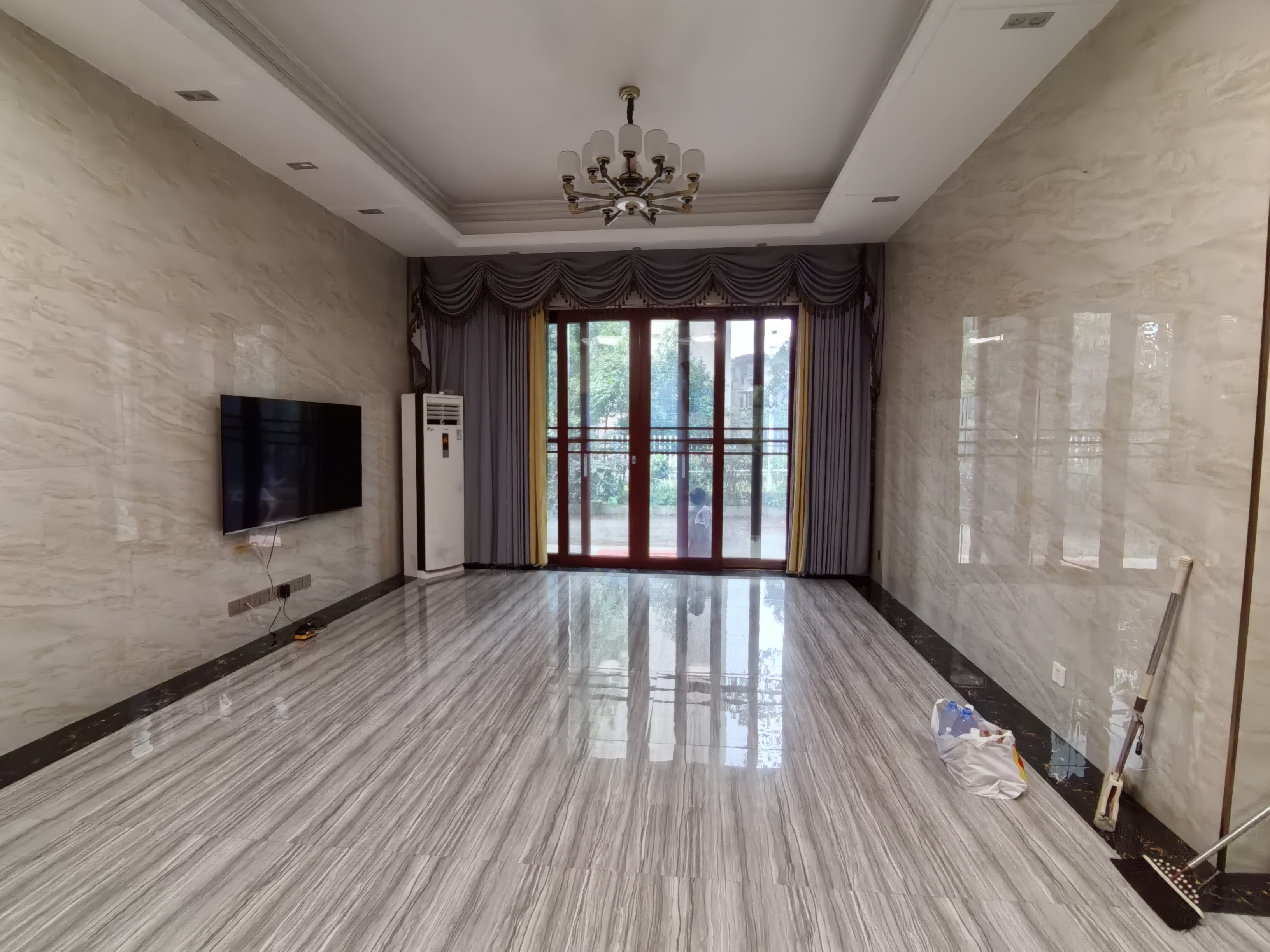 碧桂园 5室3厅3卫 7000.0元/月 碧桂园 5室3厅3卫 7000.0元/月室内图