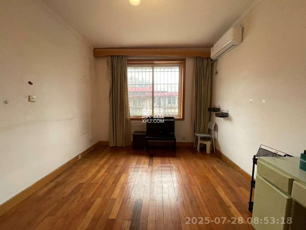 园丁小区 4室2厅2卫 1500.0元/月 园丁小区 4室2厅2卫 1500.0元/月室内图