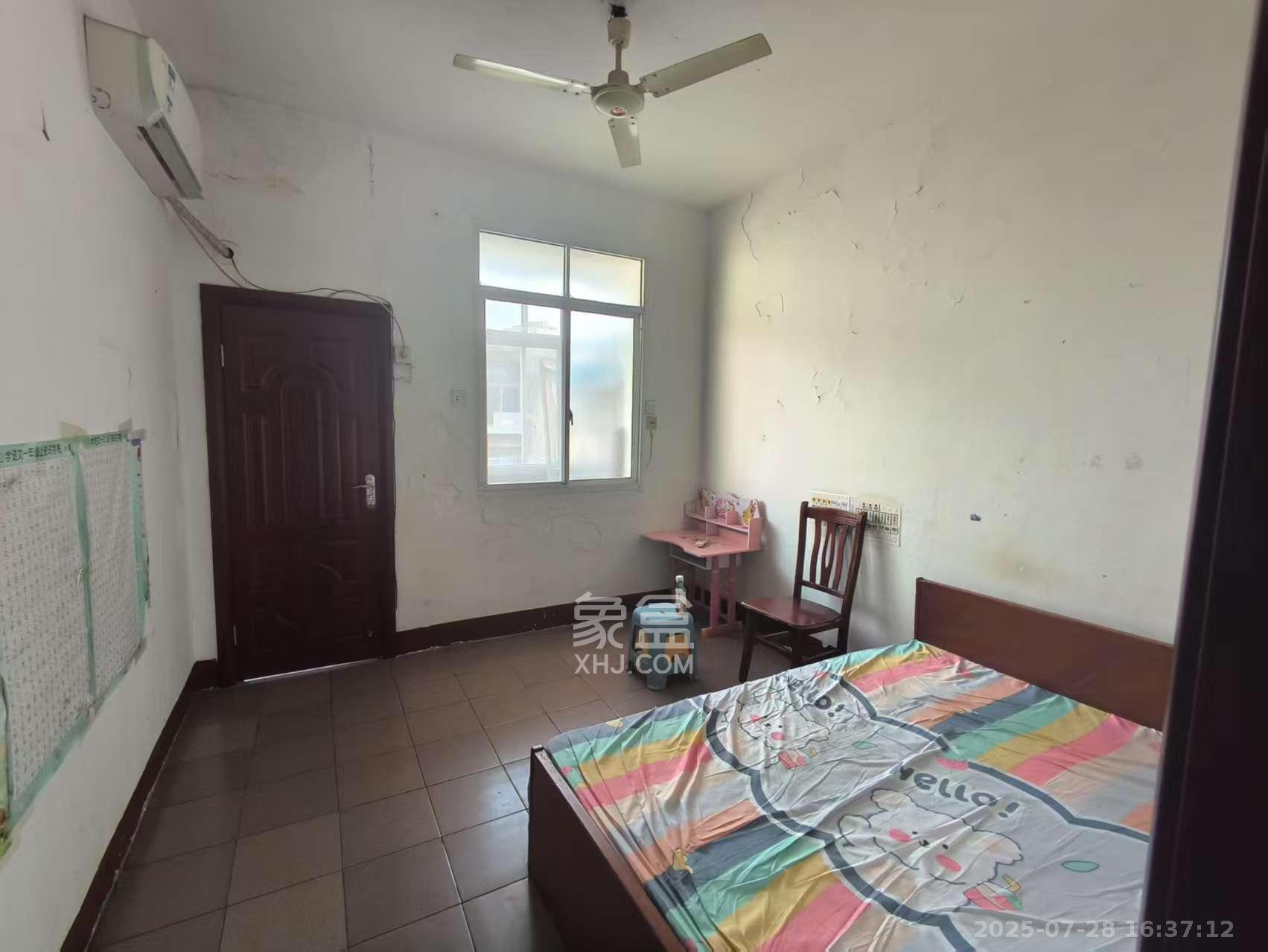 杜家塘小区  2室1厅1卫    1300.0元/月 杜家塘小区  2室1厅1卫    1300.0元/月室内图