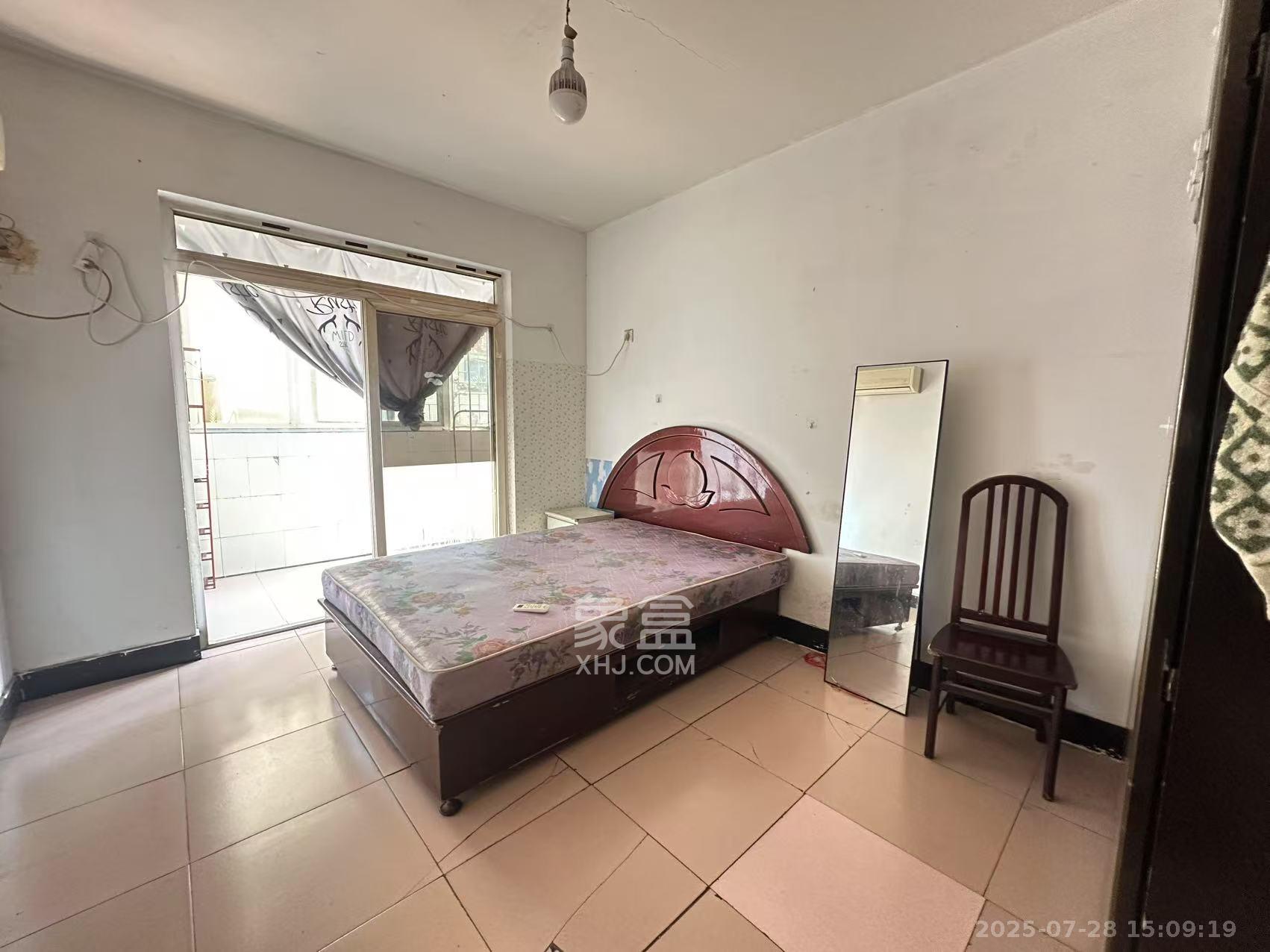 德政园 2室2厅1卫 1300.0元/月 德政园 2室2厅1卫 1300.0元/月室内图