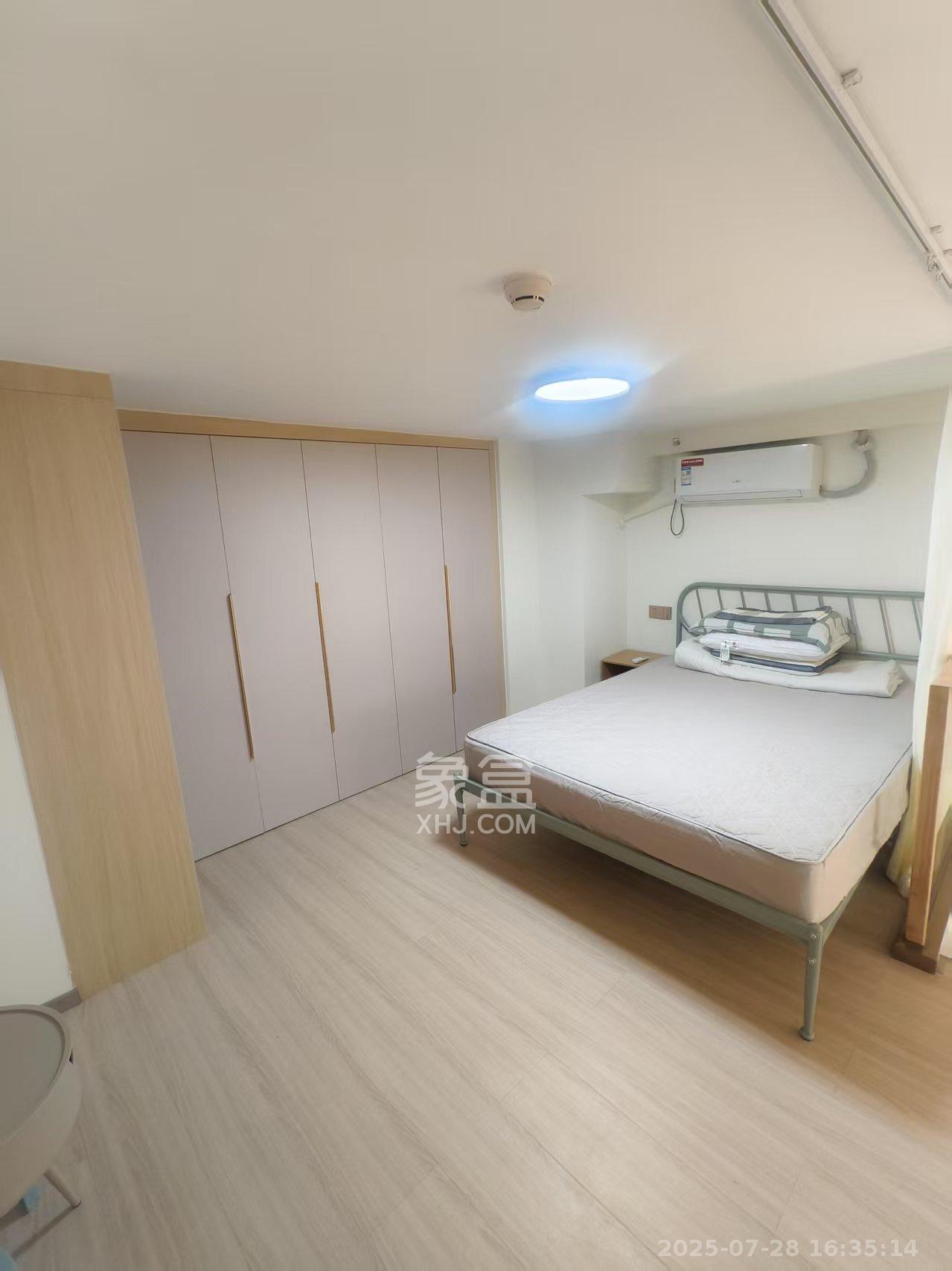 藏珑湖上公馆  2室1厅1卫    3000.0元/月 藏珑湖上公馆  2室1厅1卫    3000.0元/月室内图