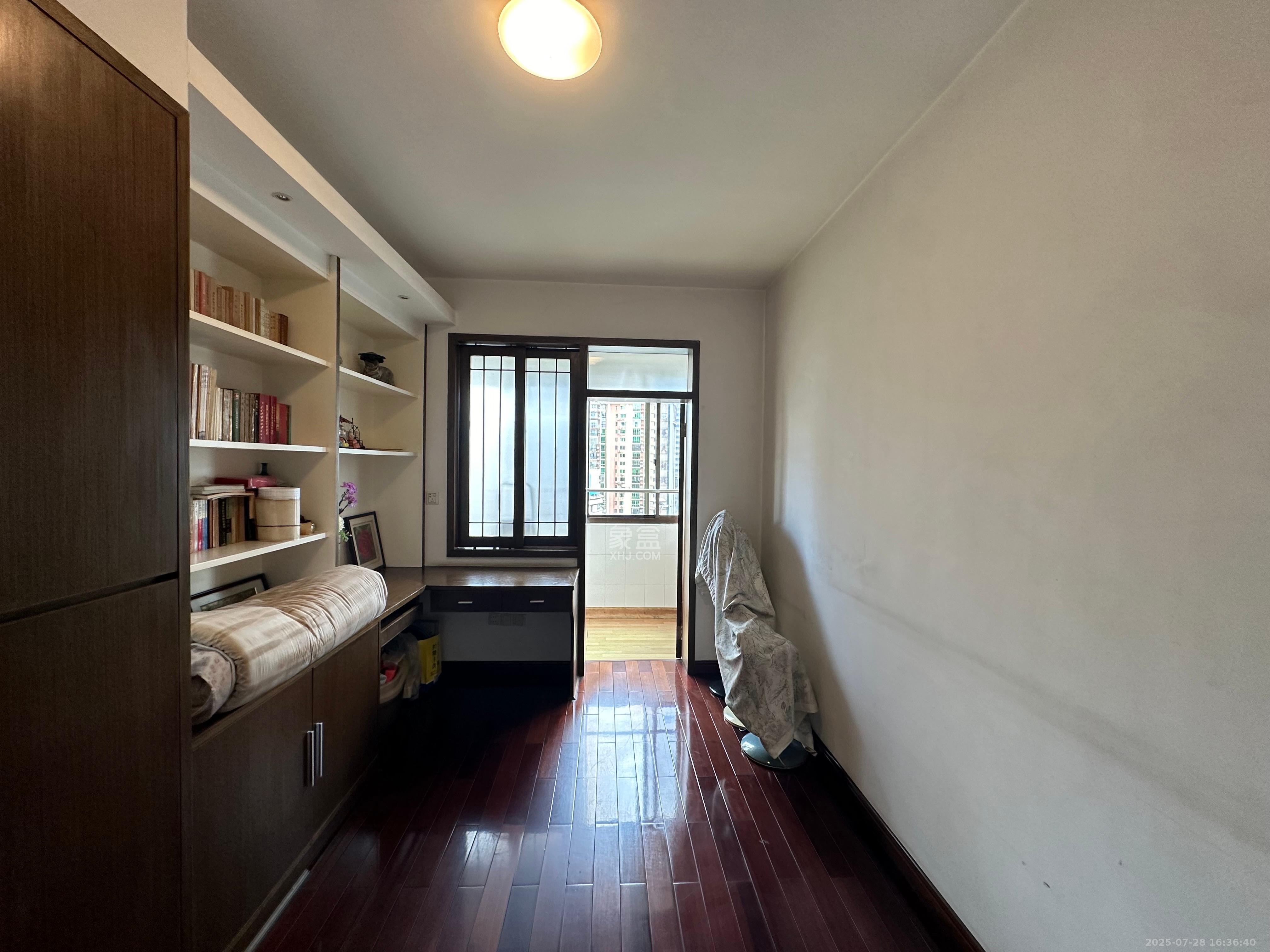 省建行宿舍  3室2厅1卫   3500.00元/月