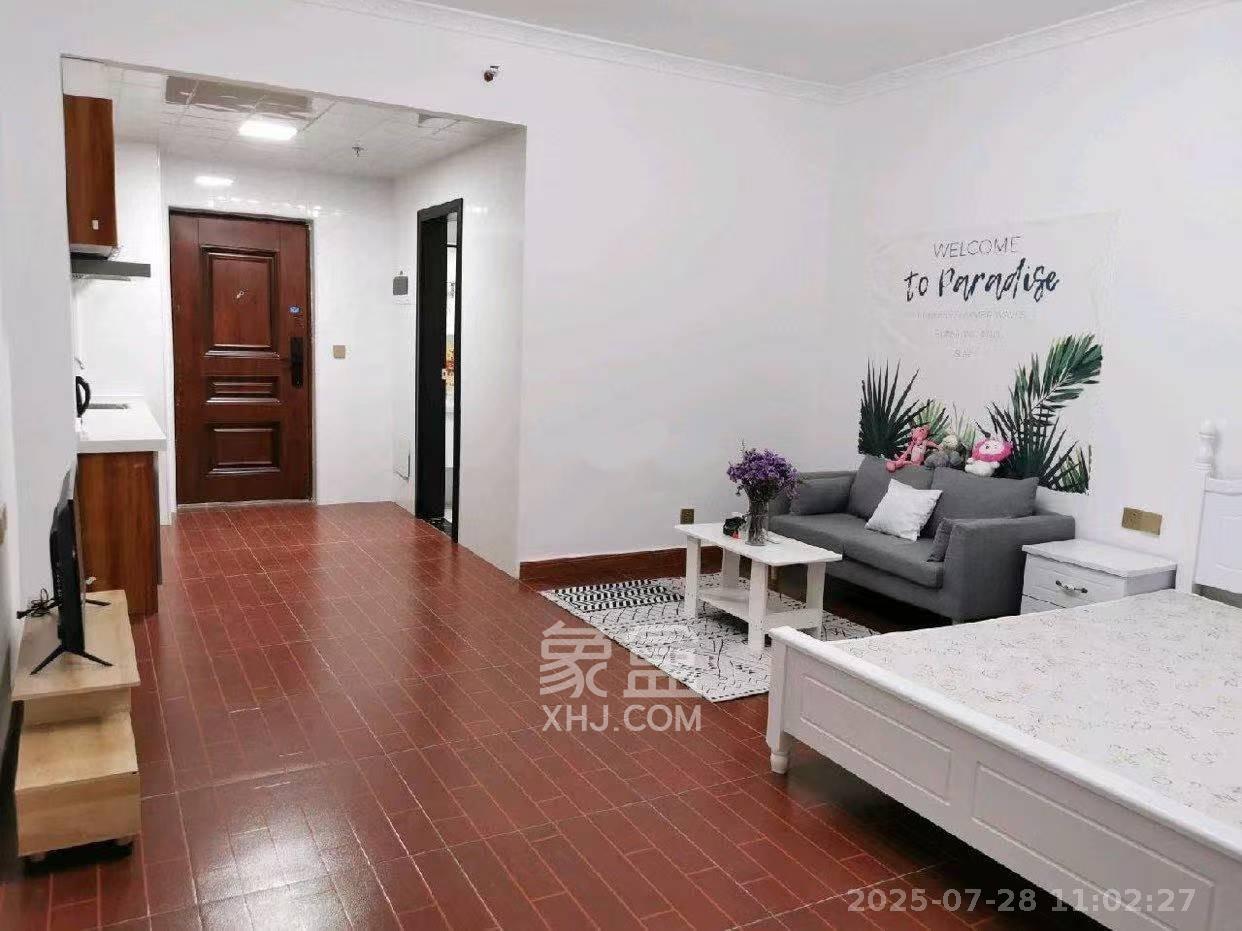 钱隆世家  1室1厅1卫    1300.0元/月室内图