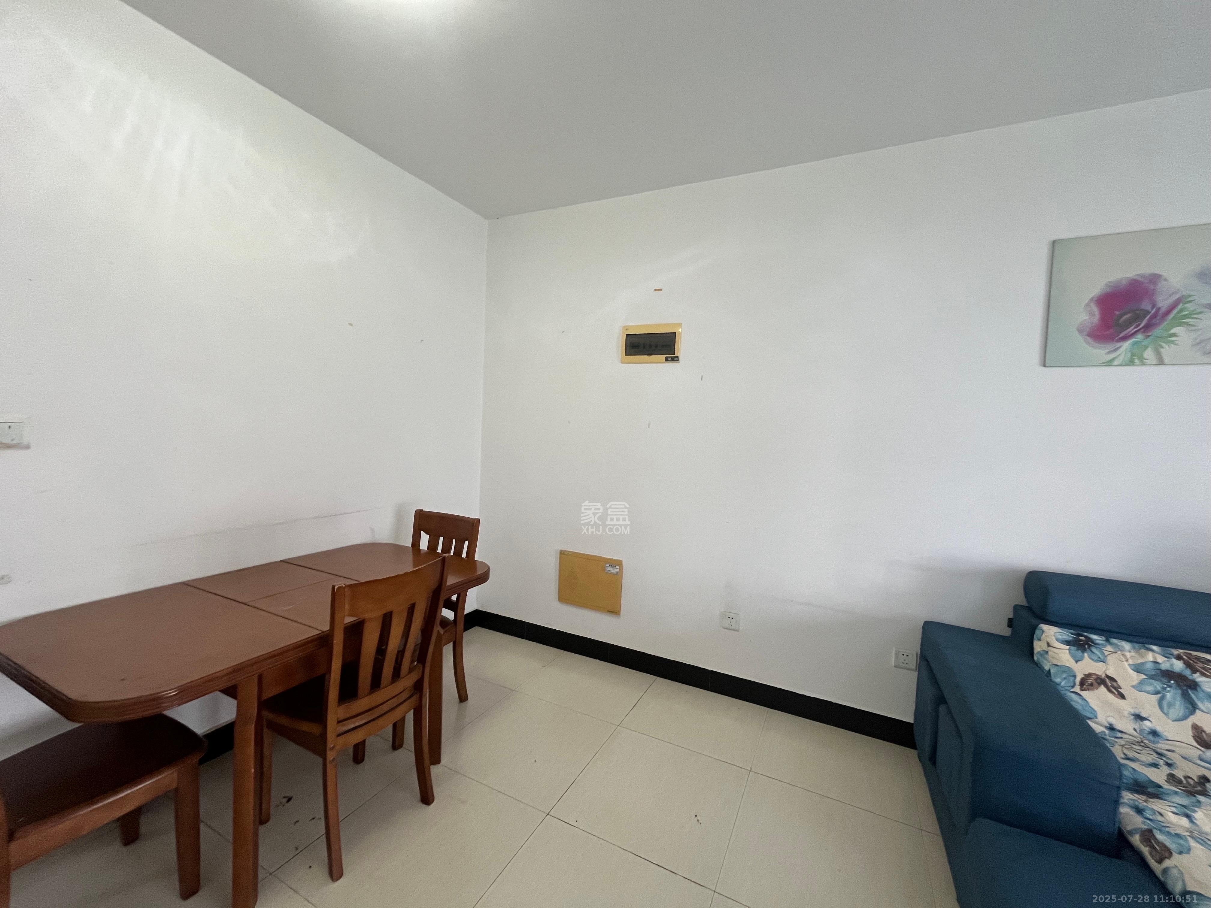 旭辉御府 3室2厅1卫 2300.0元/月 旭辉御府 3室2厅1卫 2300.0元/月室内图