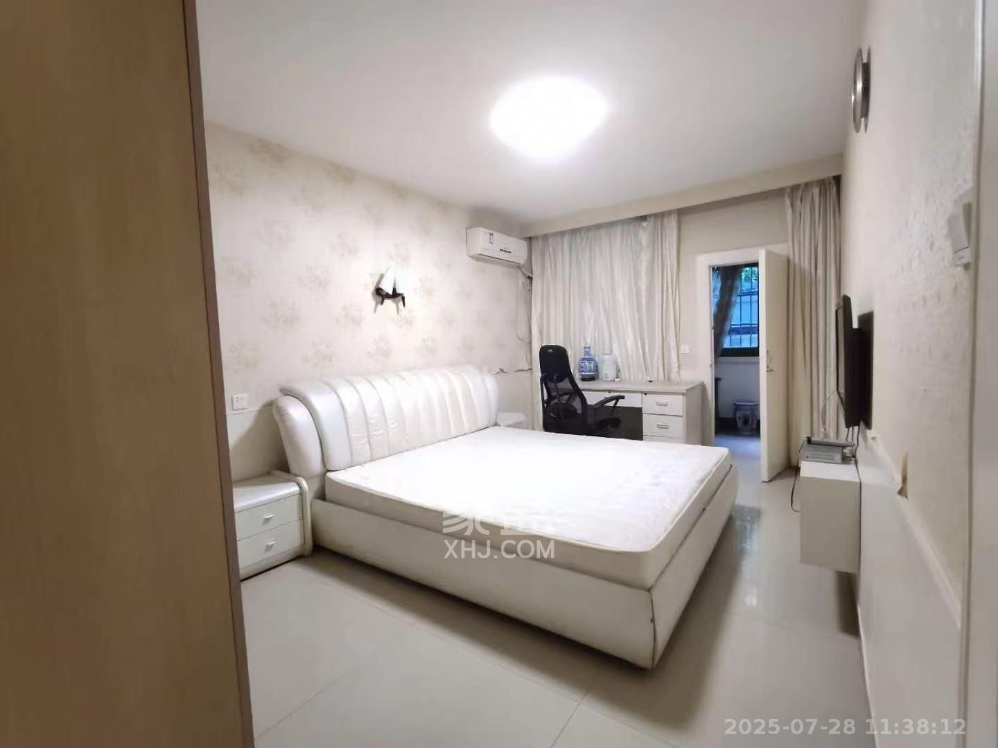 文艺新村 3室1厅1卫 2500.0元/月 文艺新村 3室1厅1卫 2500.0元/月室内图