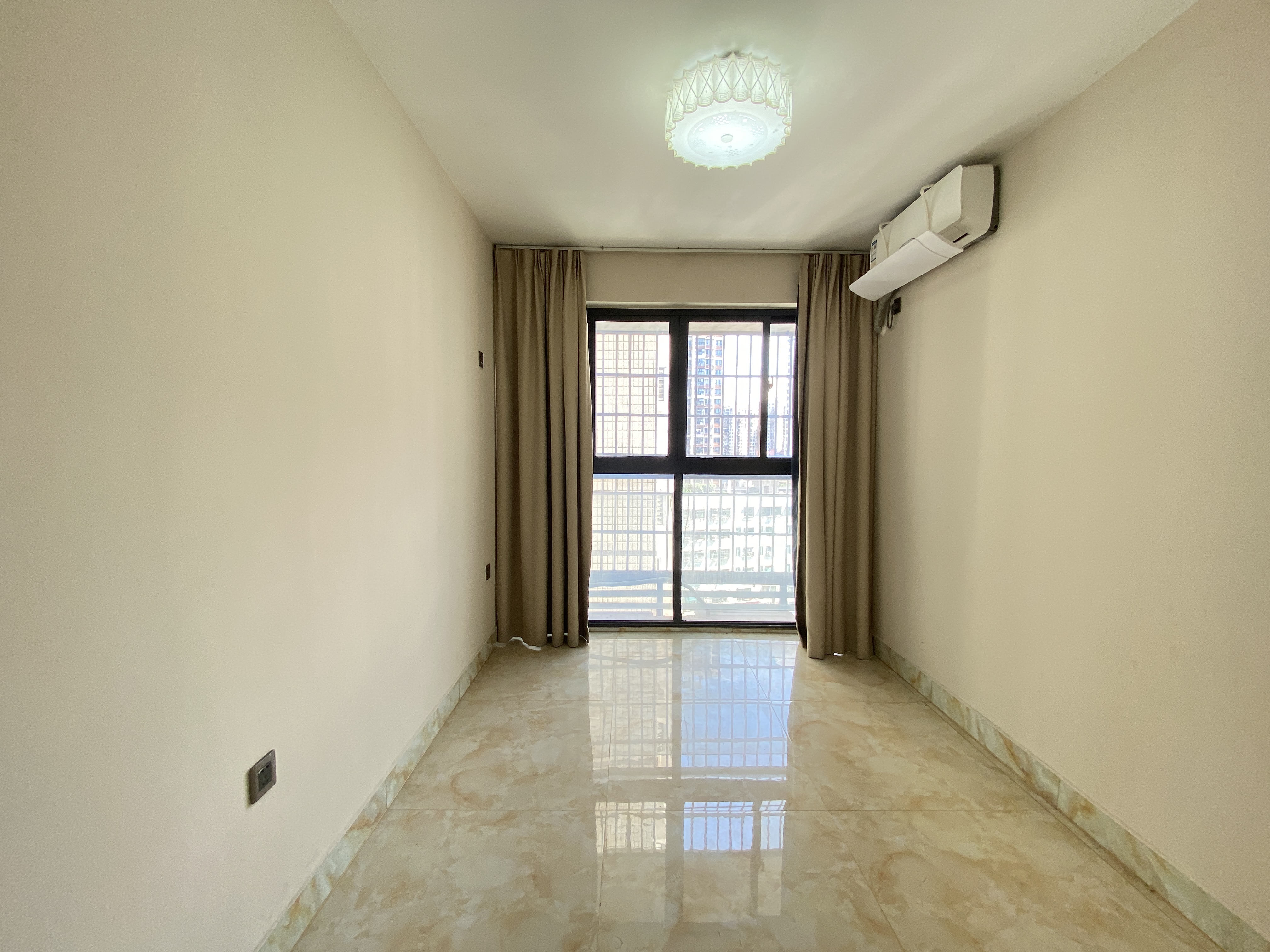 和信广场 3室2厅1卫 3000.0元/月 和信广场 3室2厅1卫 3000.0元/月室内图