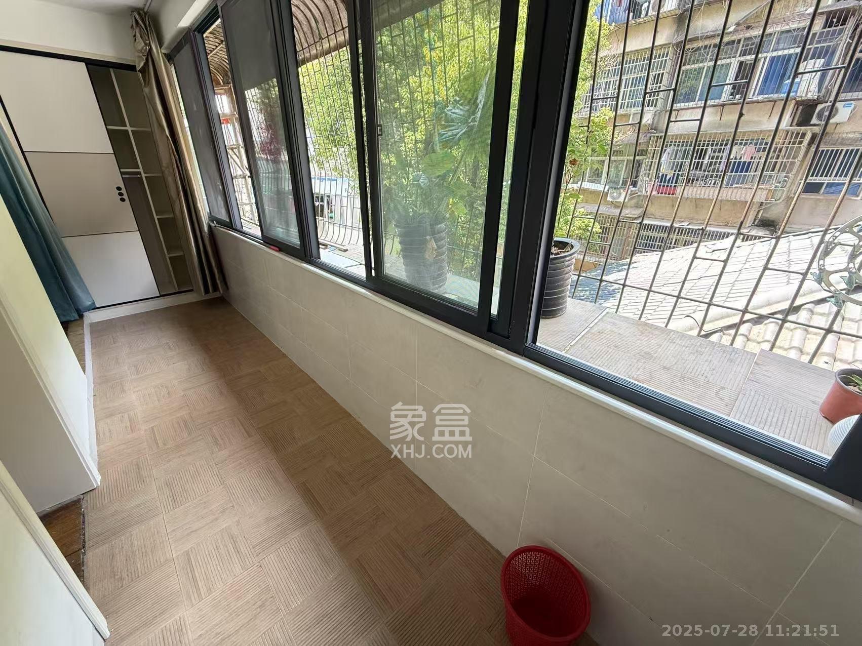 周南中学宿舍 2室1厅1卫 2600.0元/月 周南中学宿舍 2室1厅1卫 2600.0元/月室内图