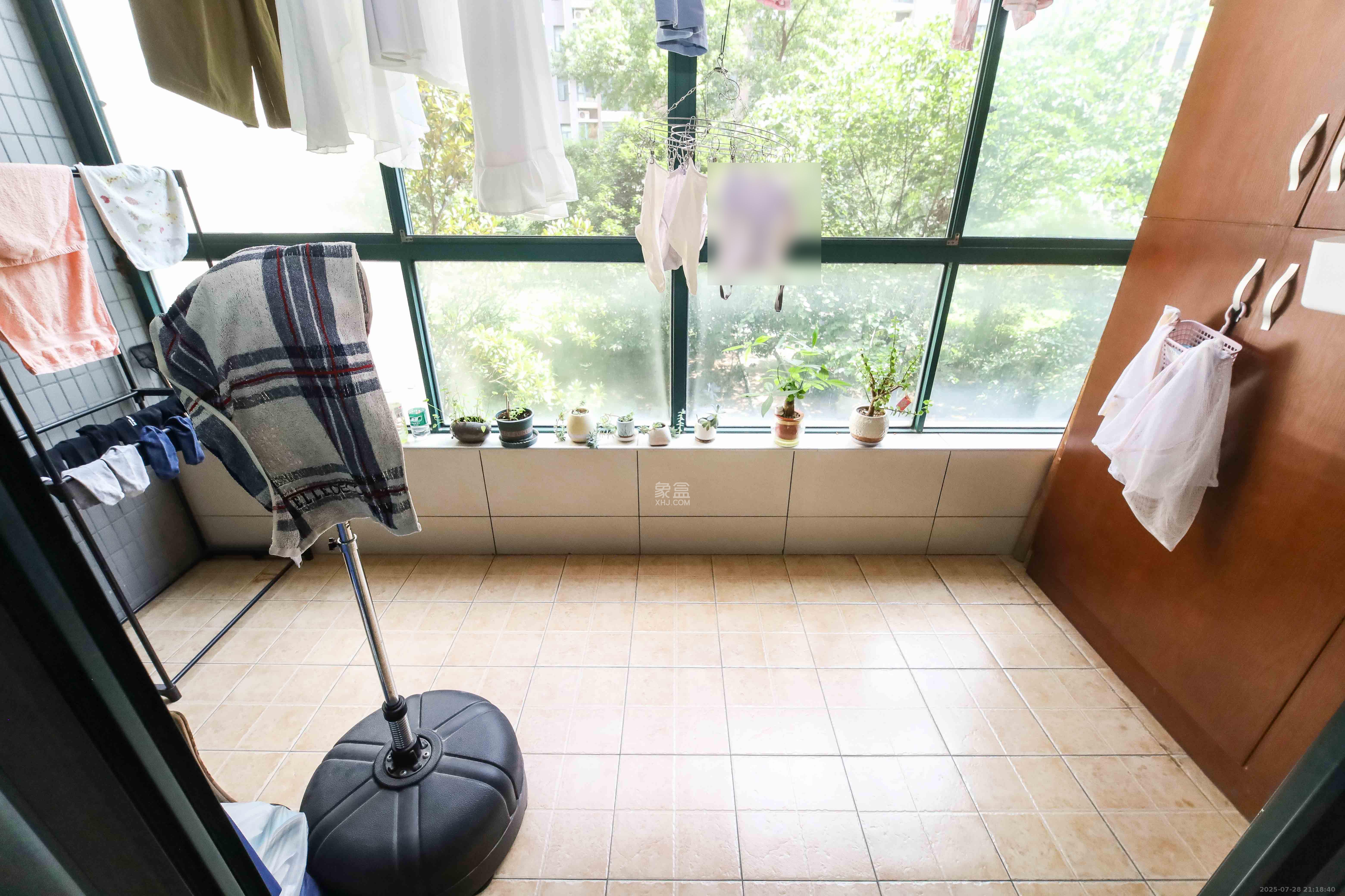 凯乐湘园 3室2厅2卫 99.8万 凯乐湘园 3室2厅2卫 99.8万阳台