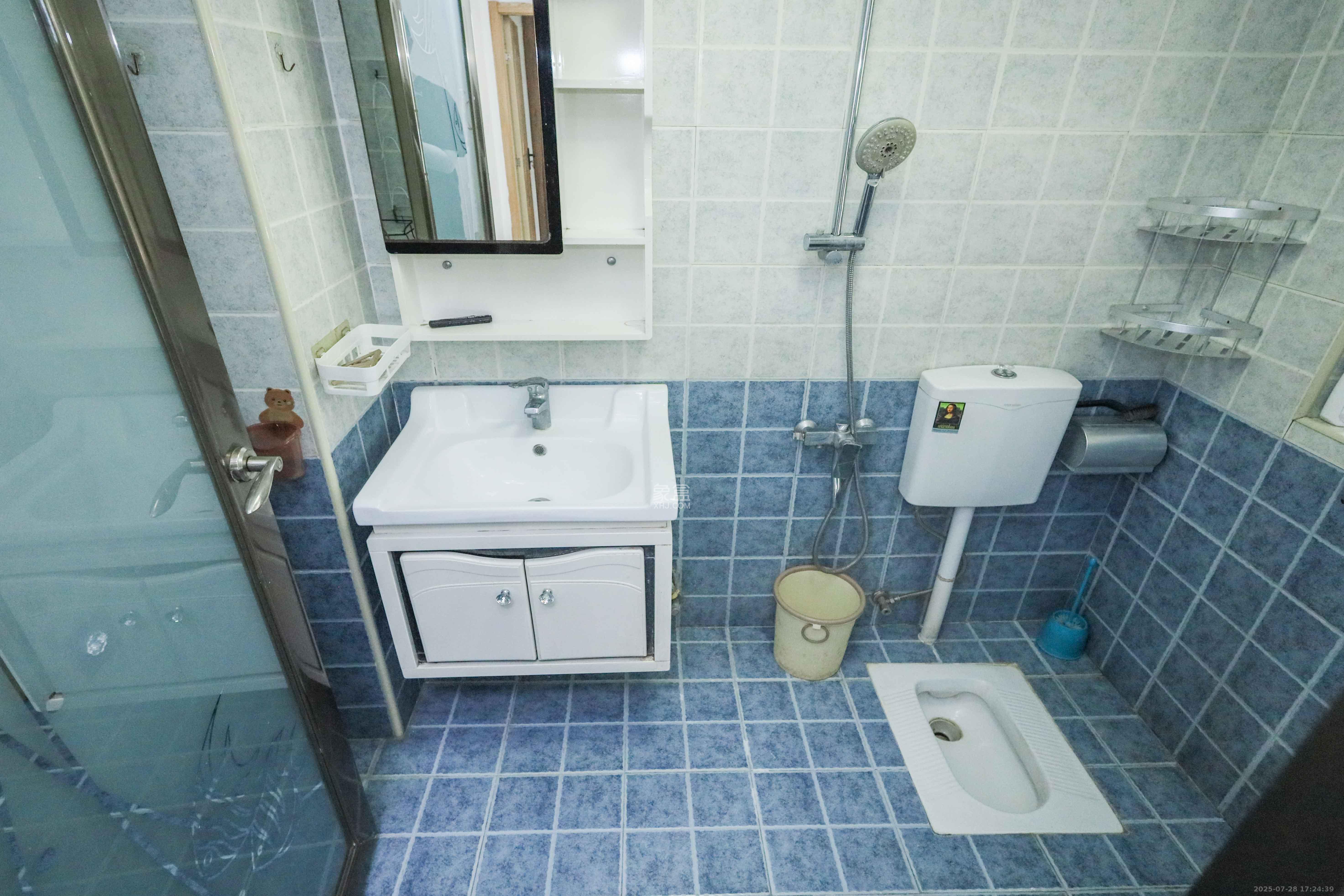 天元涉外景园C区  3室2厅1卫    70.0万 天元涉外景园C区  3室2厅1卫    70.0万卫生间