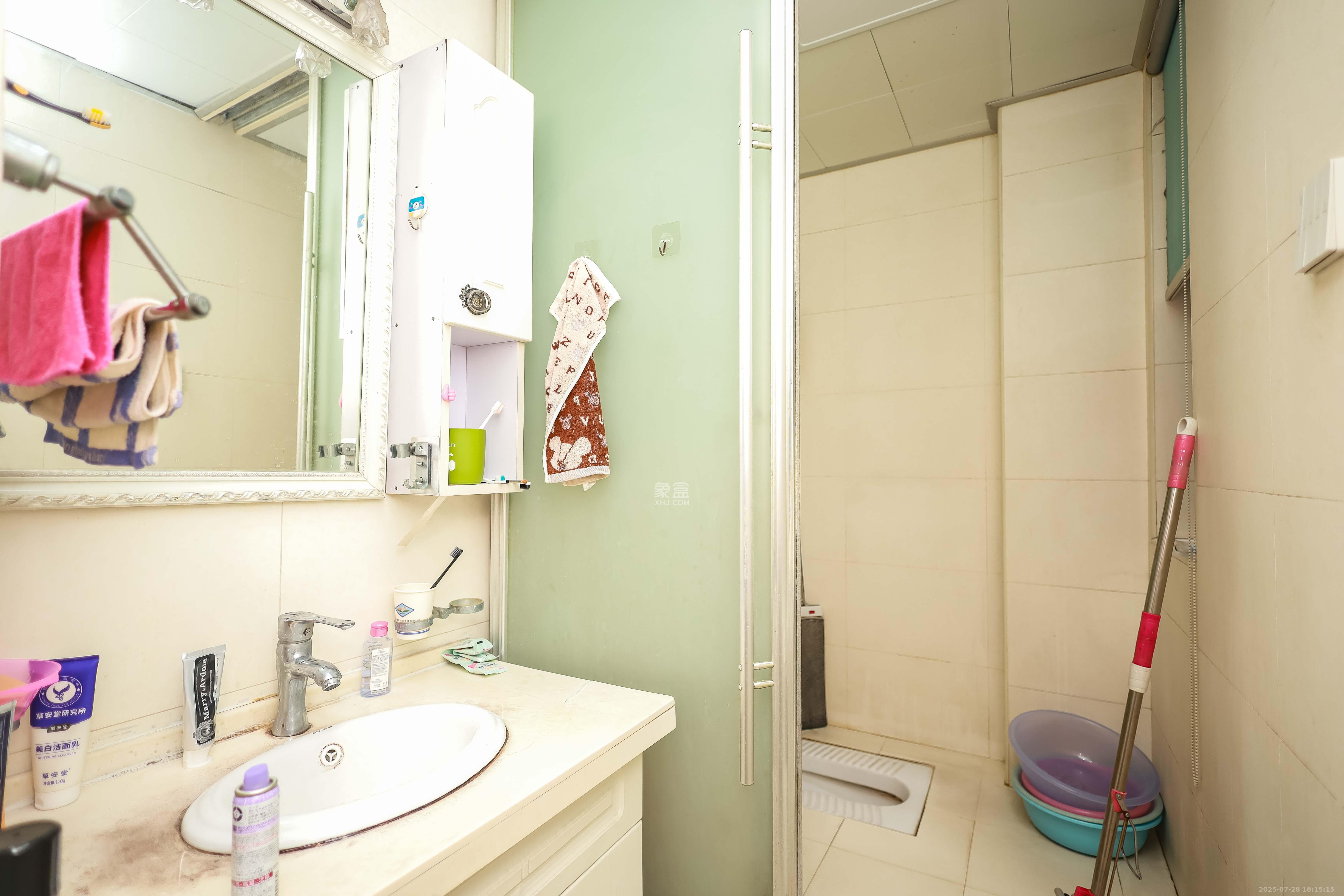 西城龙庭 3室2厅2卫 88.0万 西城龙庭 3室2厅2卫 88.0万卫生间