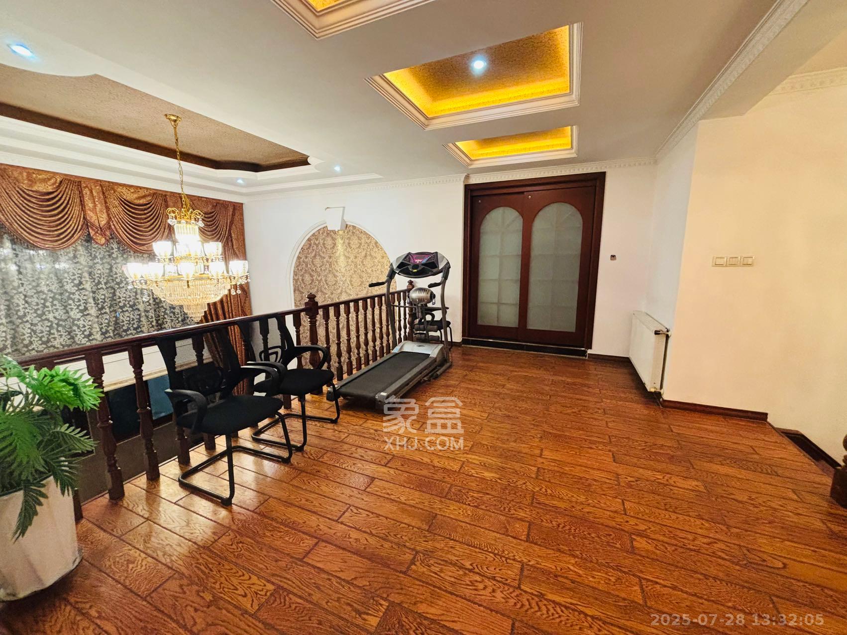 龙湾国际洋房 5室2厅3卫 6500.0元/月 龙湾国际洋房 5室2厅3卫 6500.0元/月室内图