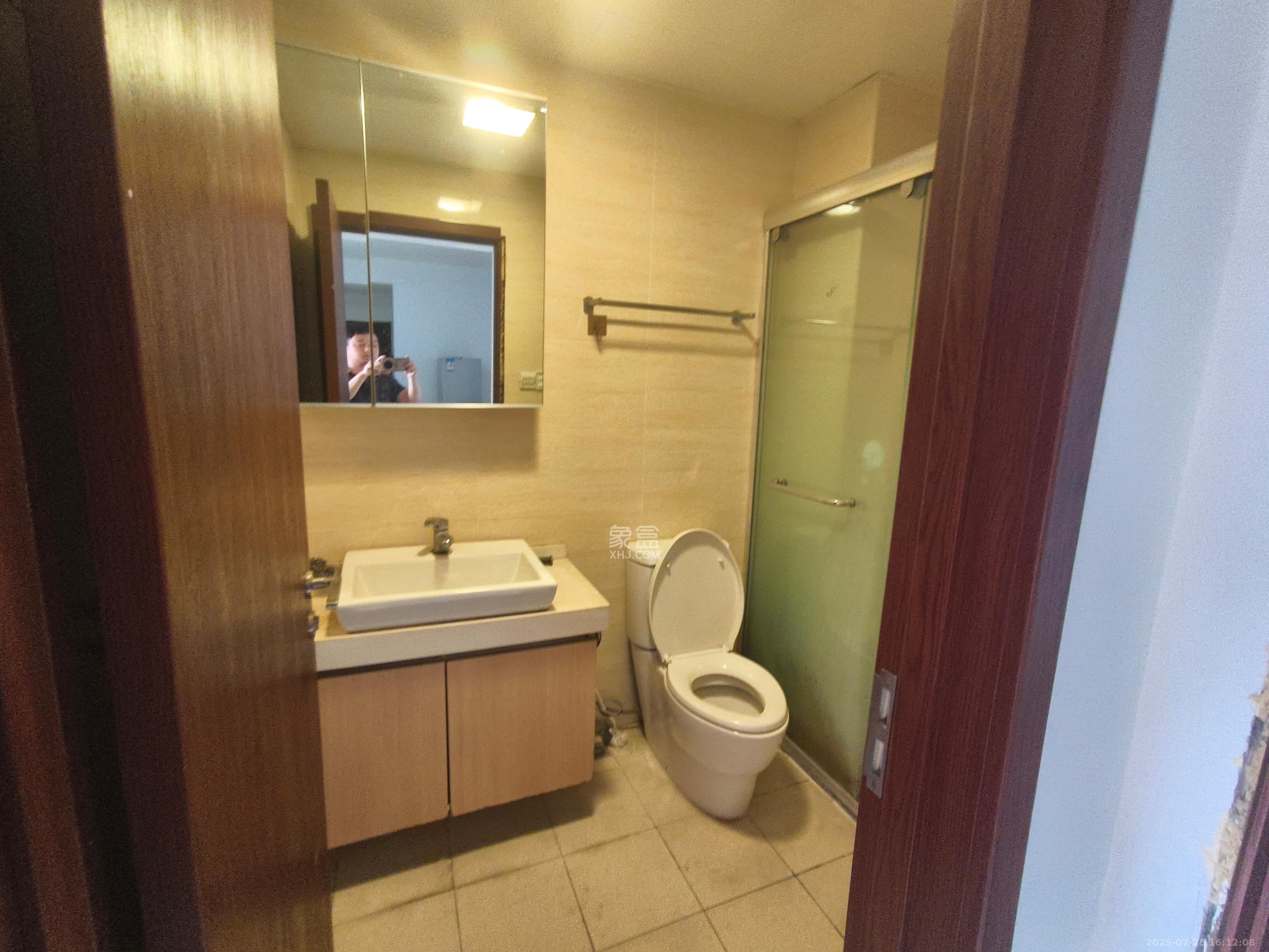 绿地公馆(绿地名邸) 2室2厅1卫 1900.0元/月 绿地公馆(绿地名邸) 2室2厅1卫 1900.0元/月室内图