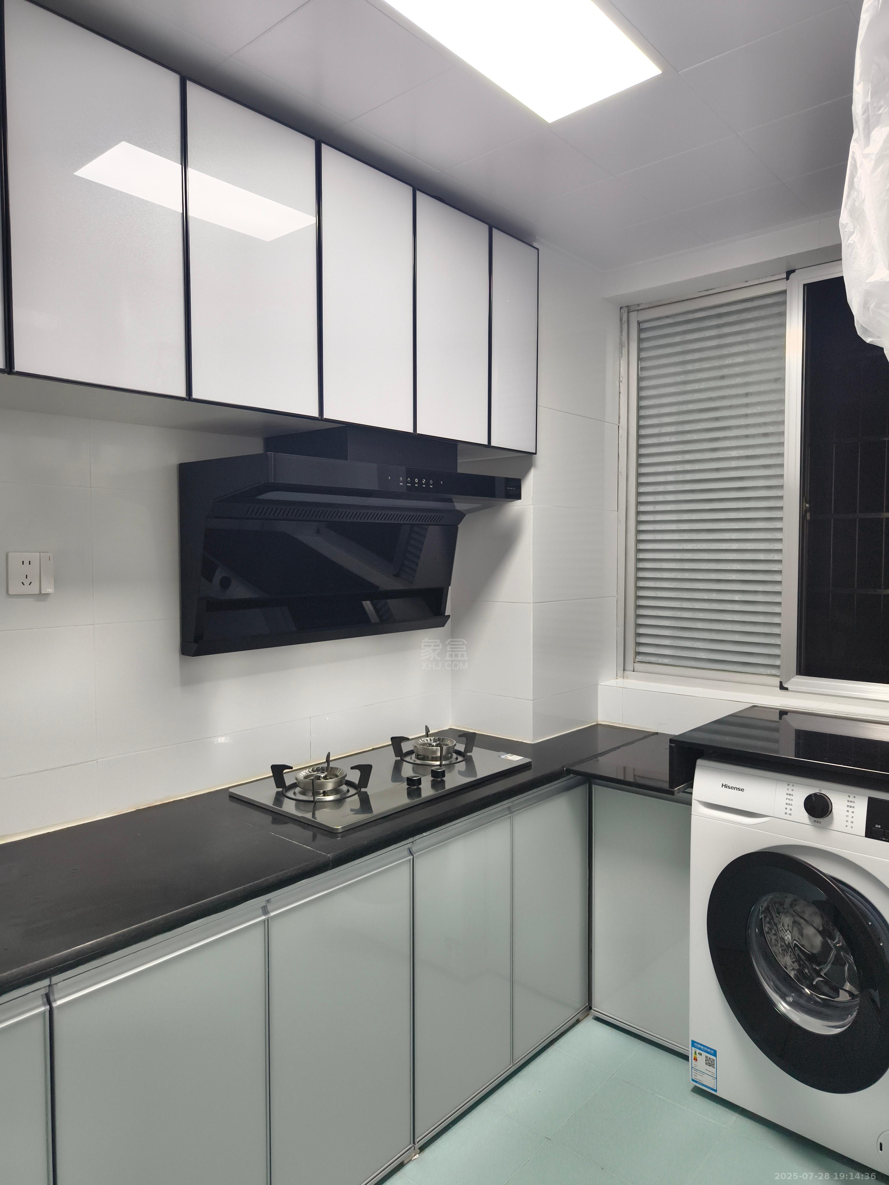 城南春天(金城大厦) 1室1厅1卫 1300.0元/月 城南春天(金城大厦) 1室1厅1卫 1300.0元/月室内图