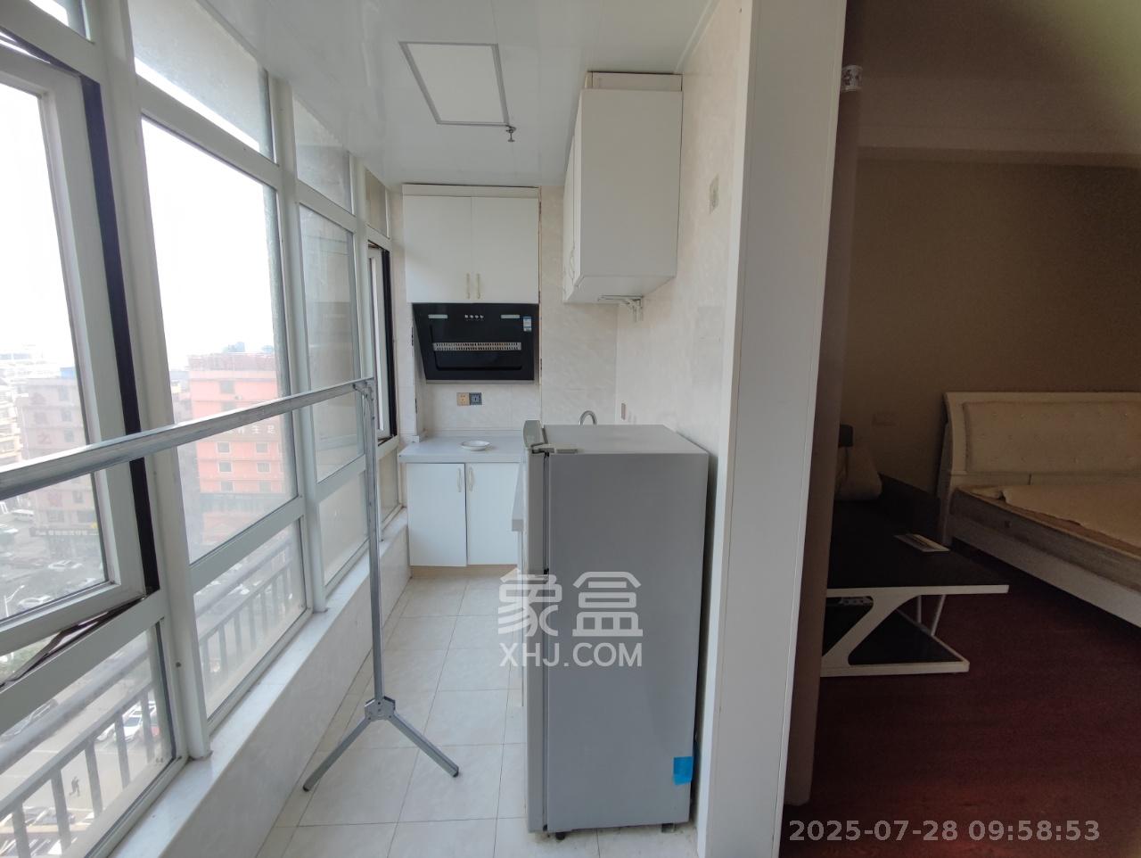 金鼎公园尚 1室1厅1卫 1100.0元/月 金鼎公园尚 1室1厅1卫 1100.0元/月室内图