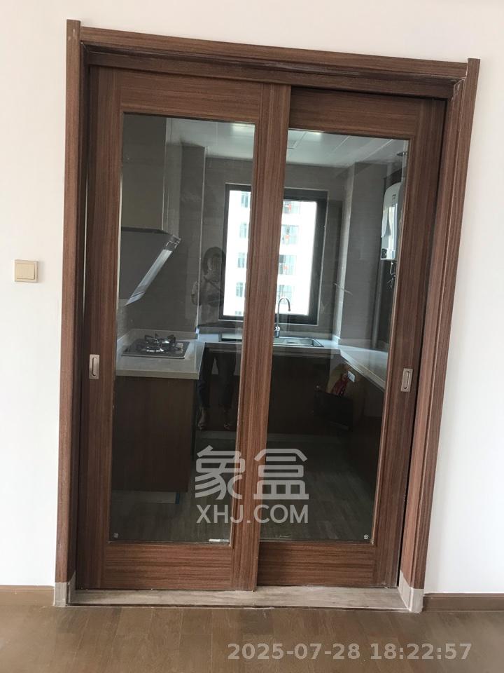 阳光城尚东湾蓝莓苑  5室2厅3卫    4200.0元/月室内图