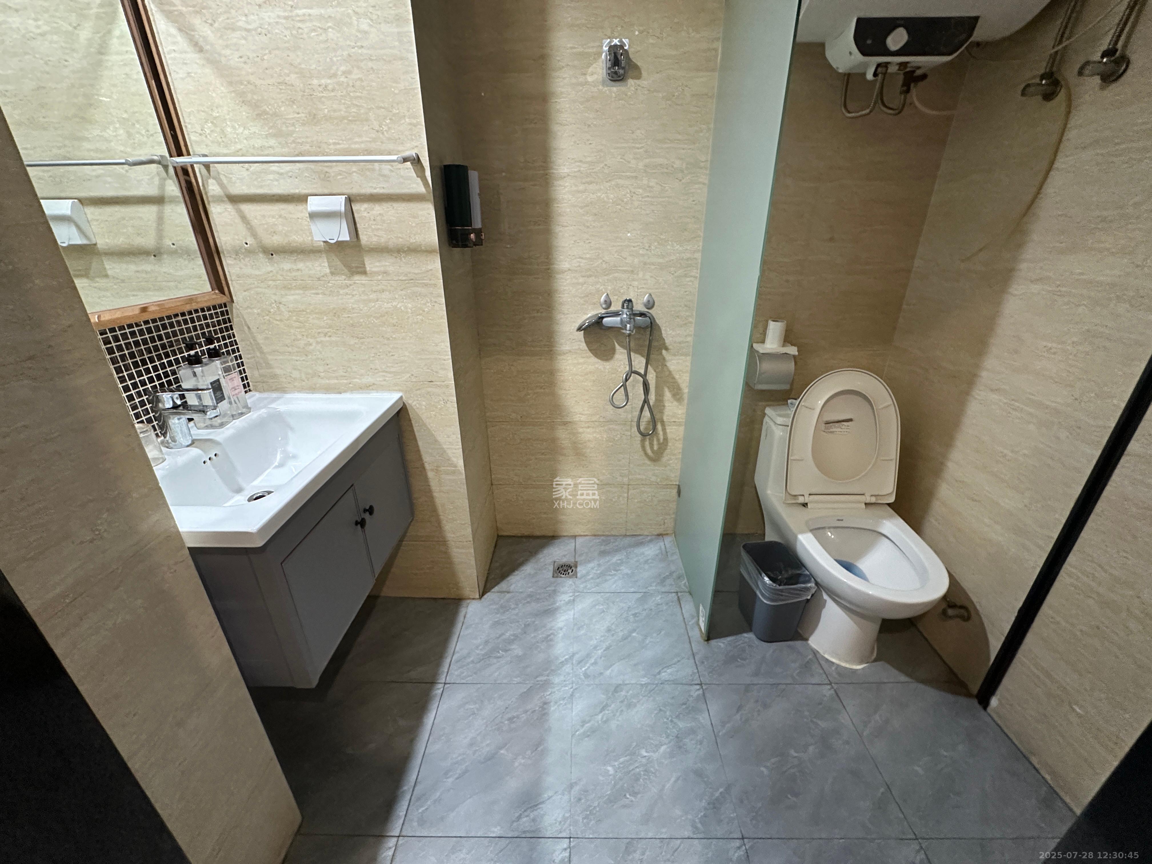 五江天街北区  1室0厅0卫   1450.00元/月室内图