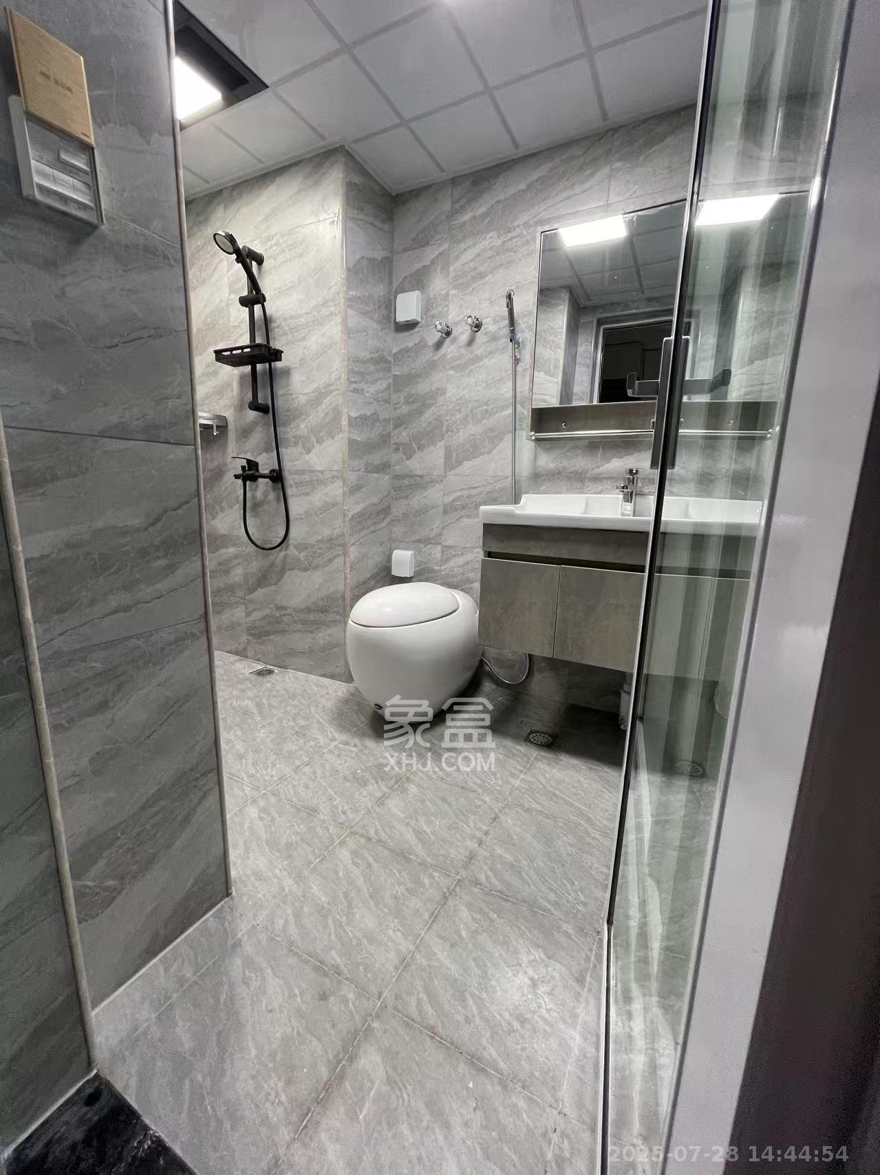 明昇壹城(明昇时代广场)三期 2室2厅1卫 2800.0元/月 明昇壹城(明昇时代广场)三期 2室2厅1卫 2800.0元/月室内图