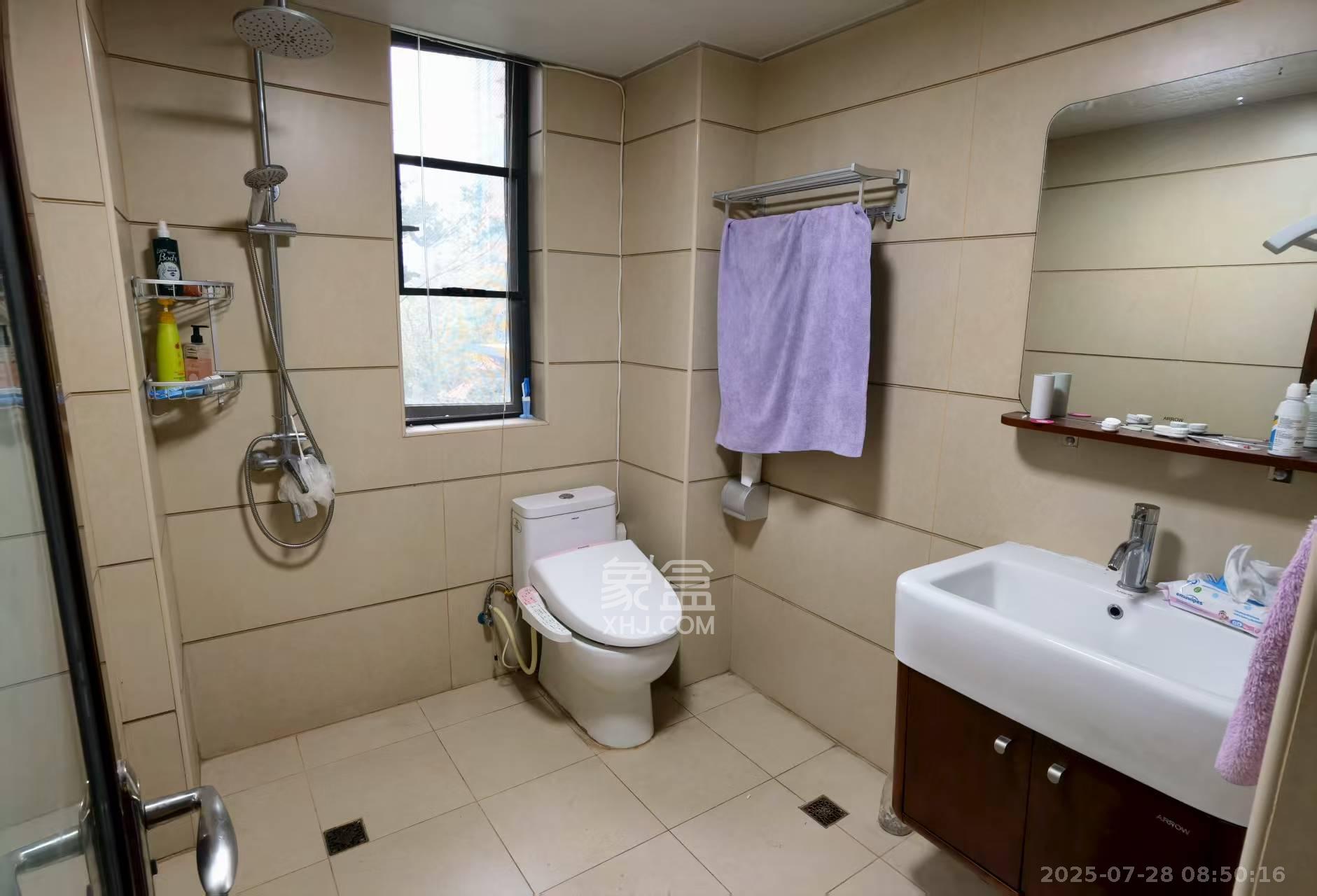 湘域熙岸 3室2厅2卫 4200.0元/月 湘域熙岸 3室2厅2卫 4200.0元/月室内图