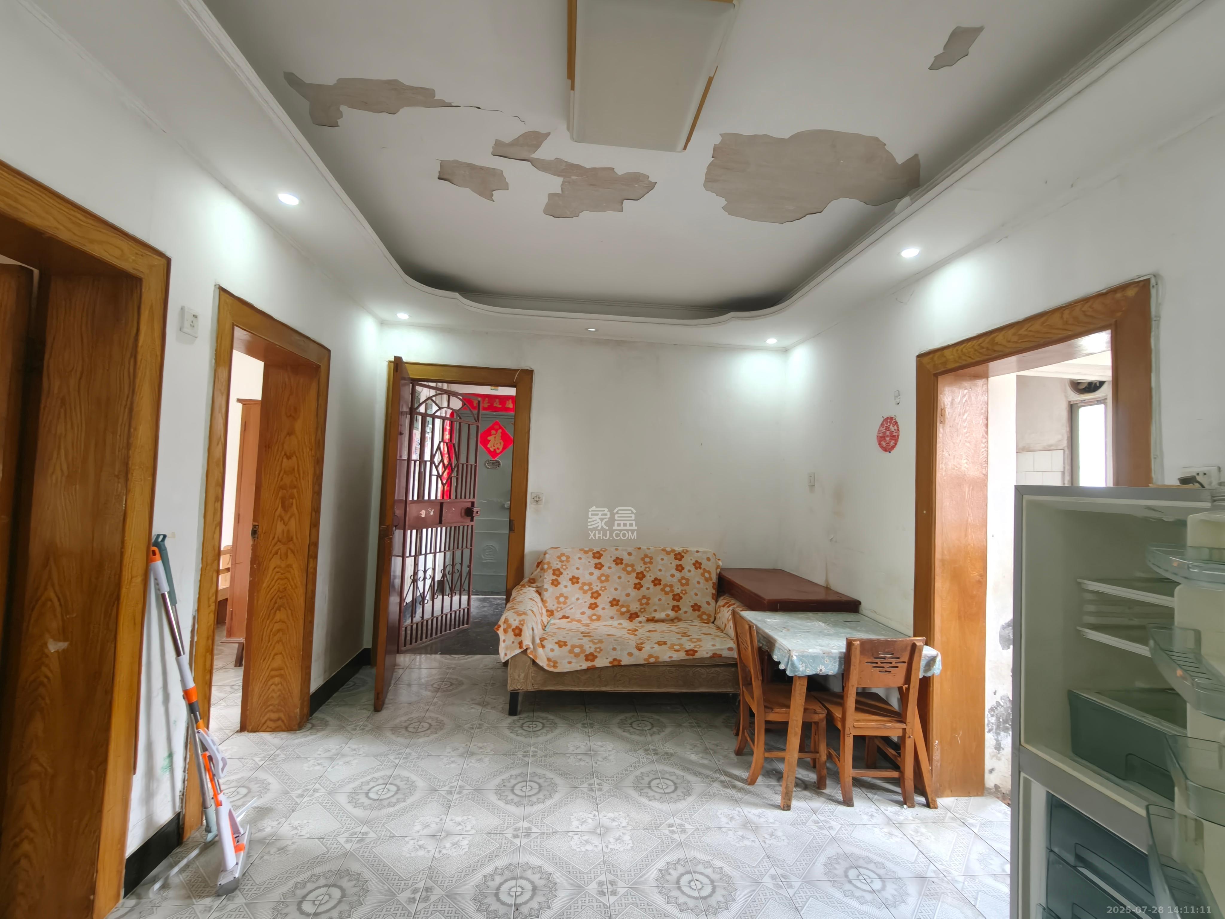 曙光路友阿宿舍 2室1厅1卫 1300.0元/月 曙光路友阿宿舍 2室1厅1卫 1300.0元/月室内图