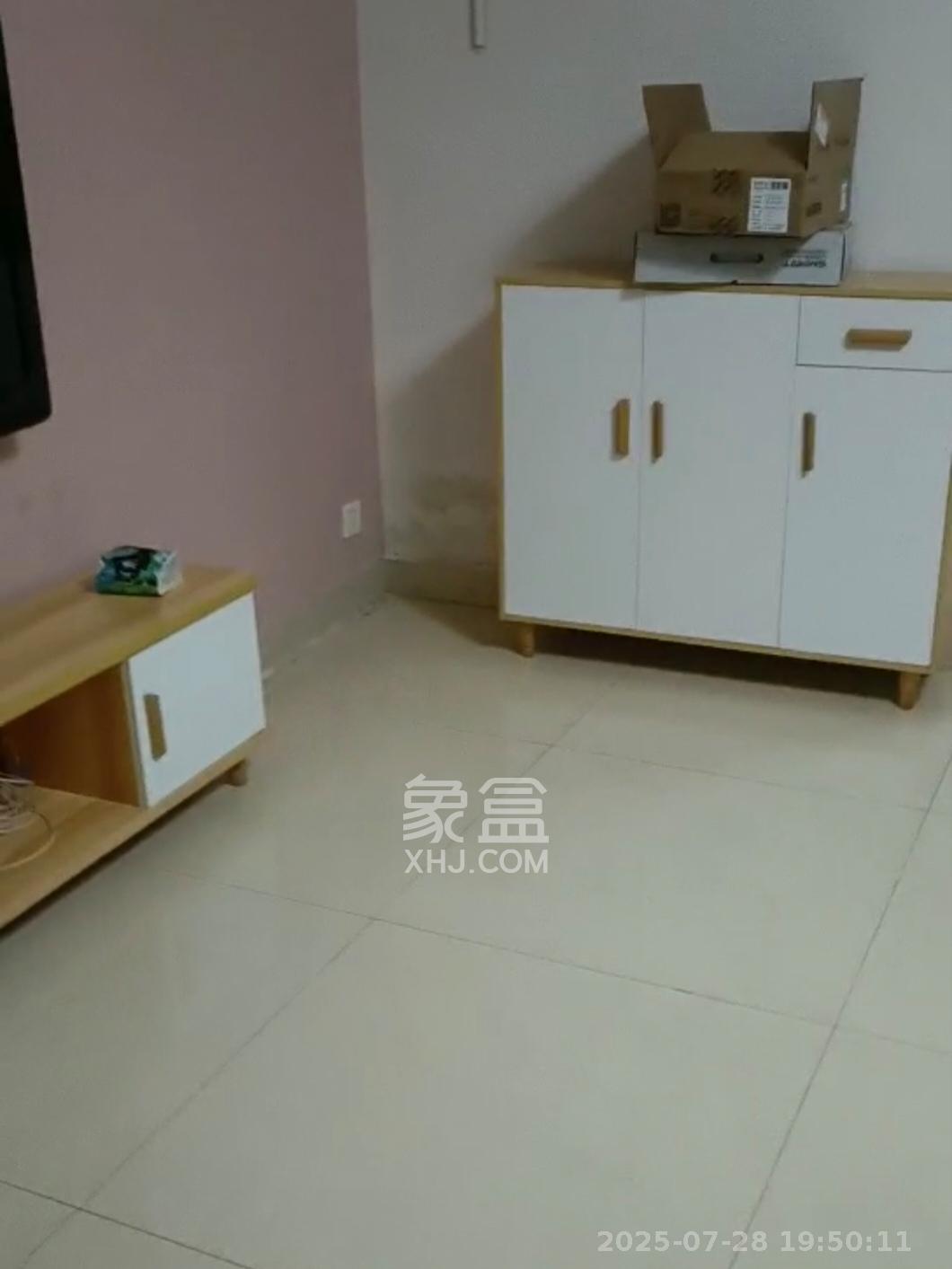 越界(天佑国际大厦)  2室1厅1卫    2700.0元/月 越界(天佑国际大厦)  2室1厅1卫    2700.0元/月室内图