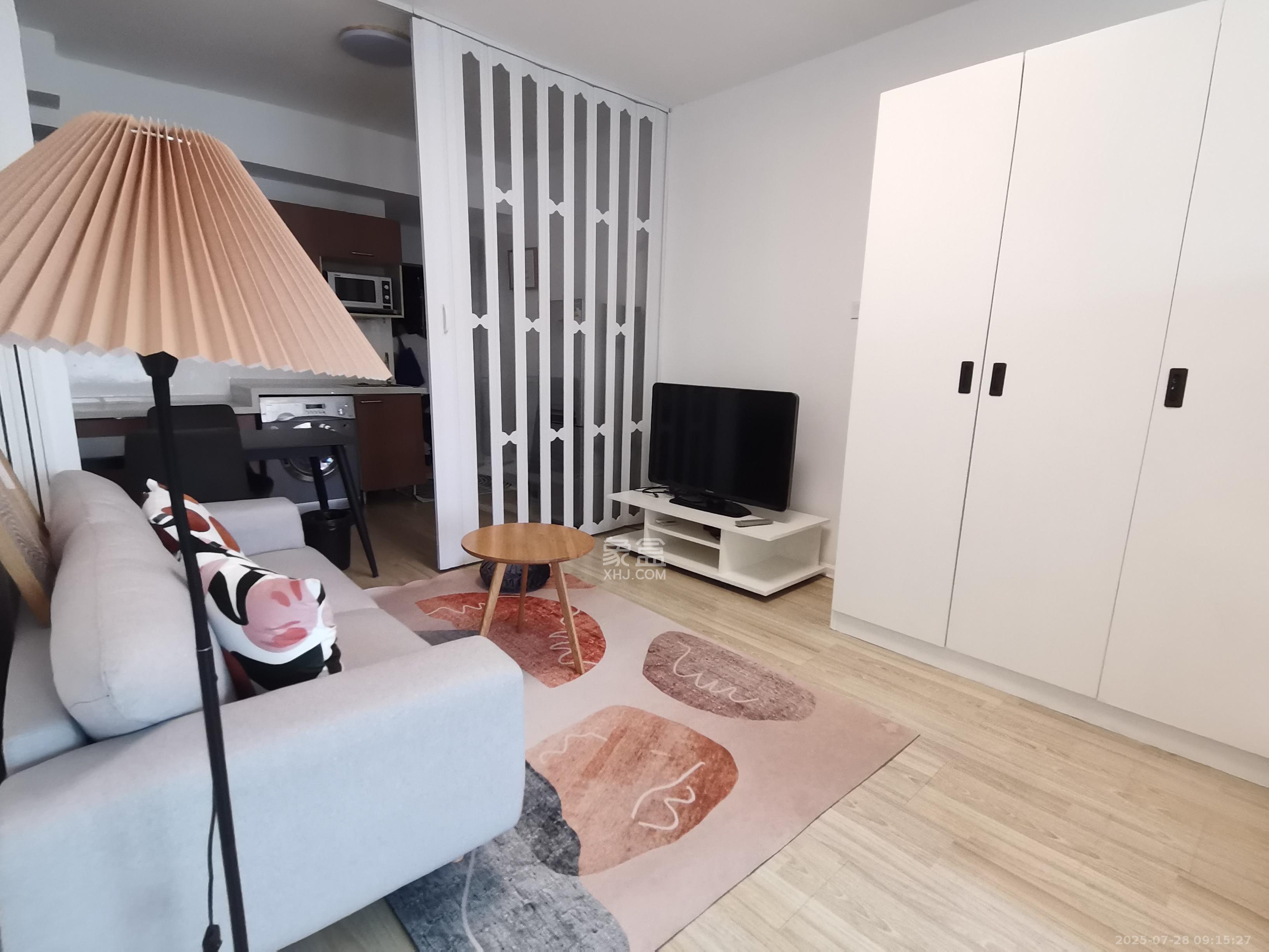 几米空间  1室1厅1卫    1300.0元/月室内图