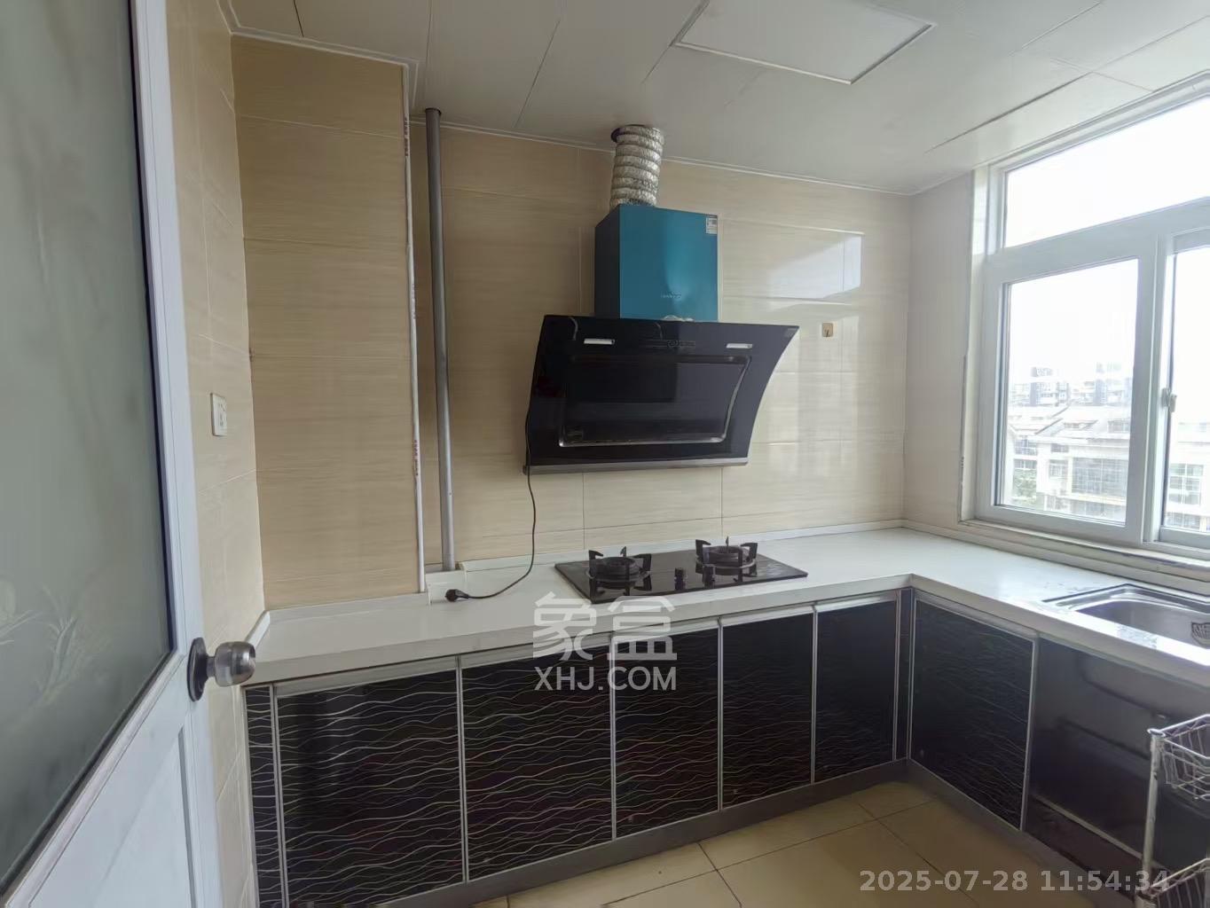 丰园城（鄱阳小区二期）  3室2厅2卫    2000.0元/月室内图