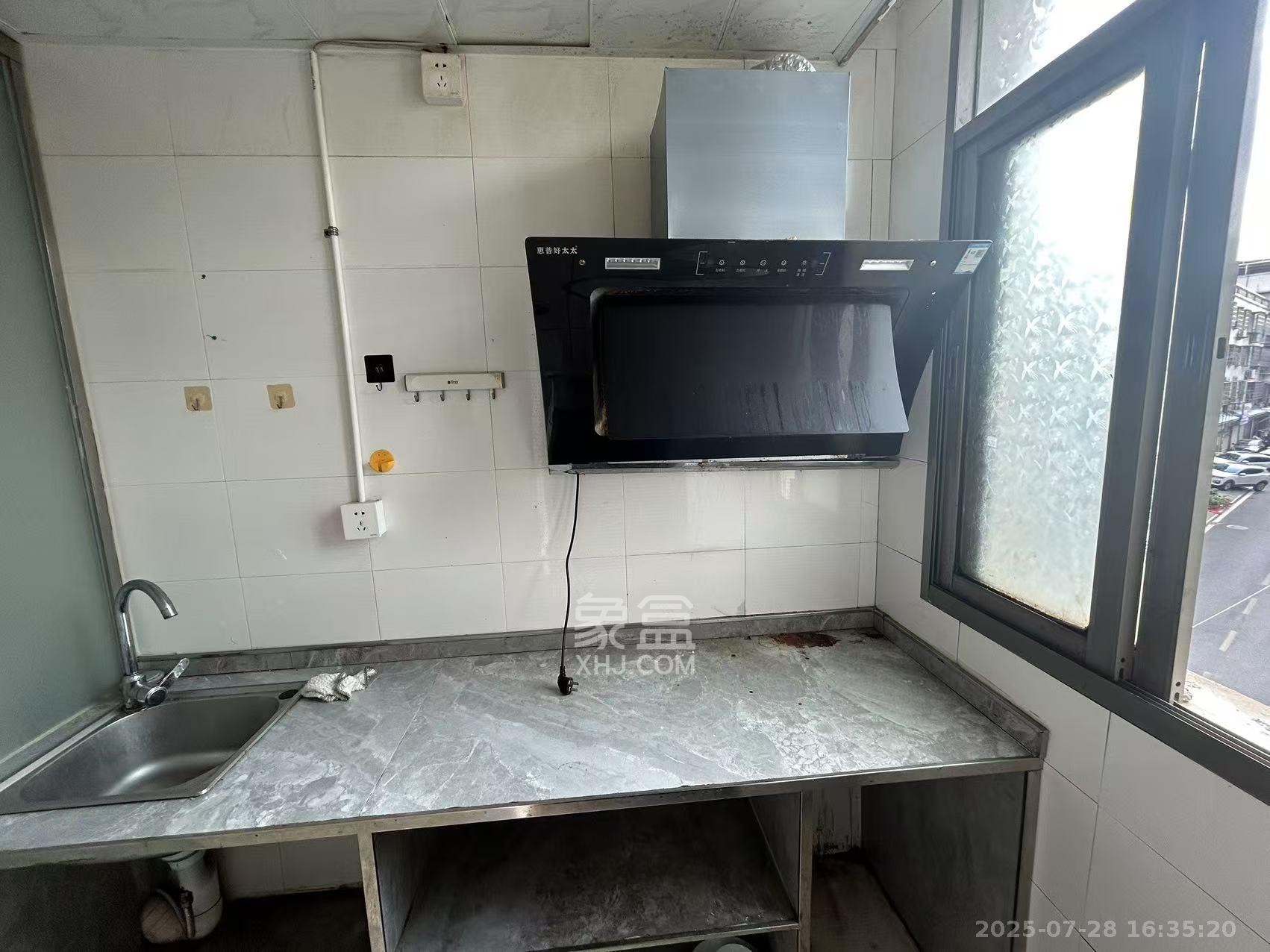 云龙中路  1室0厅1卫   600.00元/月室内图