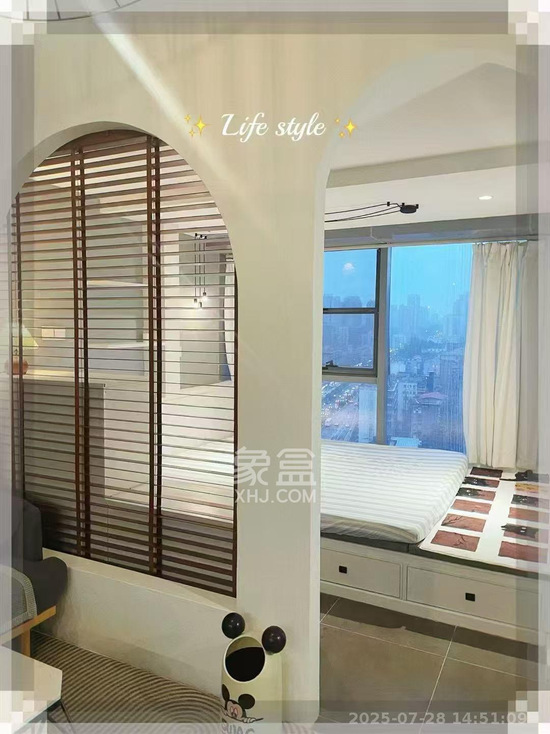 东怡外国(南湖一号) 1室1厅1卫 2400.0元/月 东怡外国(南湖一号) 1室1厅1卫 2400.0元/月室内图