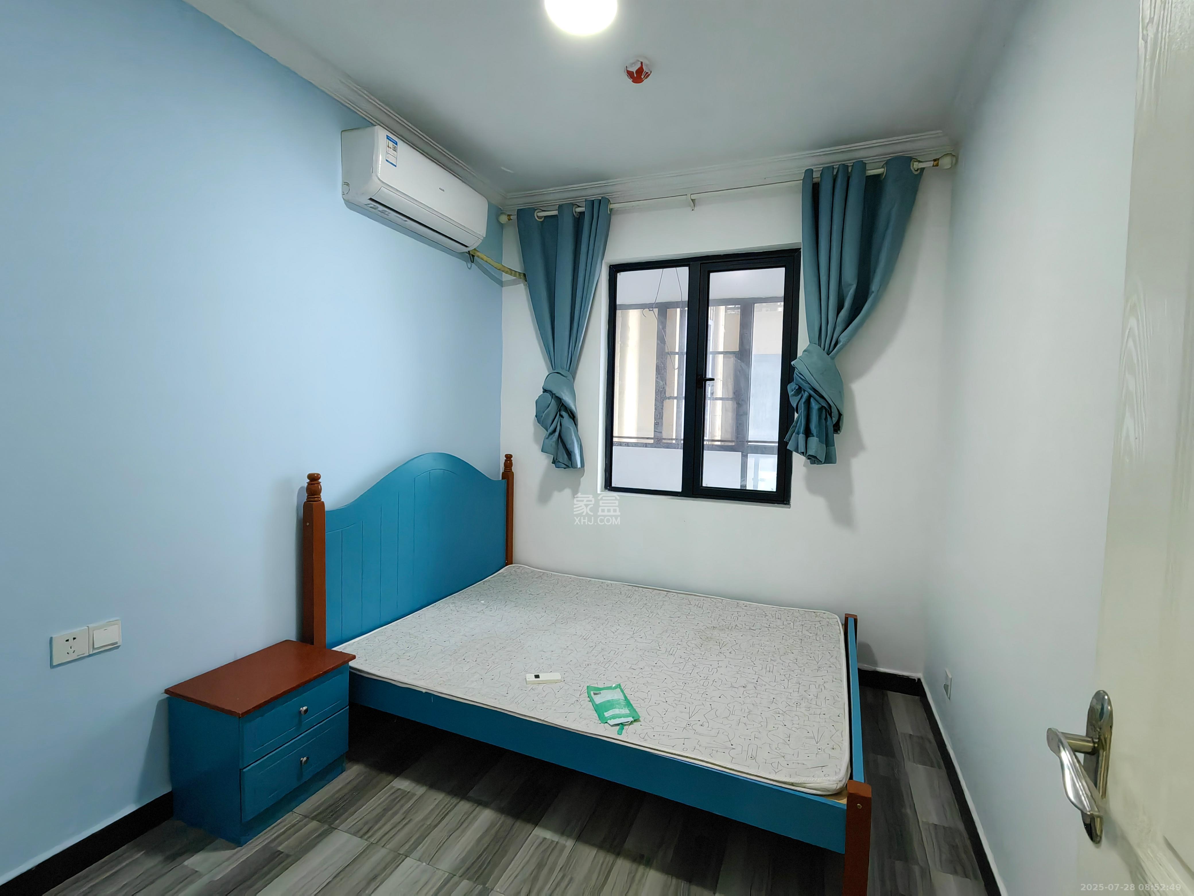 中建梅溪湖中心  4室2厅2卫   3500.00元/月室内图