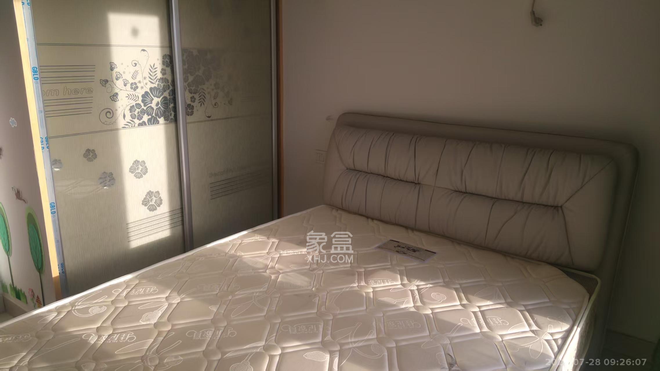 中建芙蓉工社  2室1厅1卫    2000.0元/月室内图