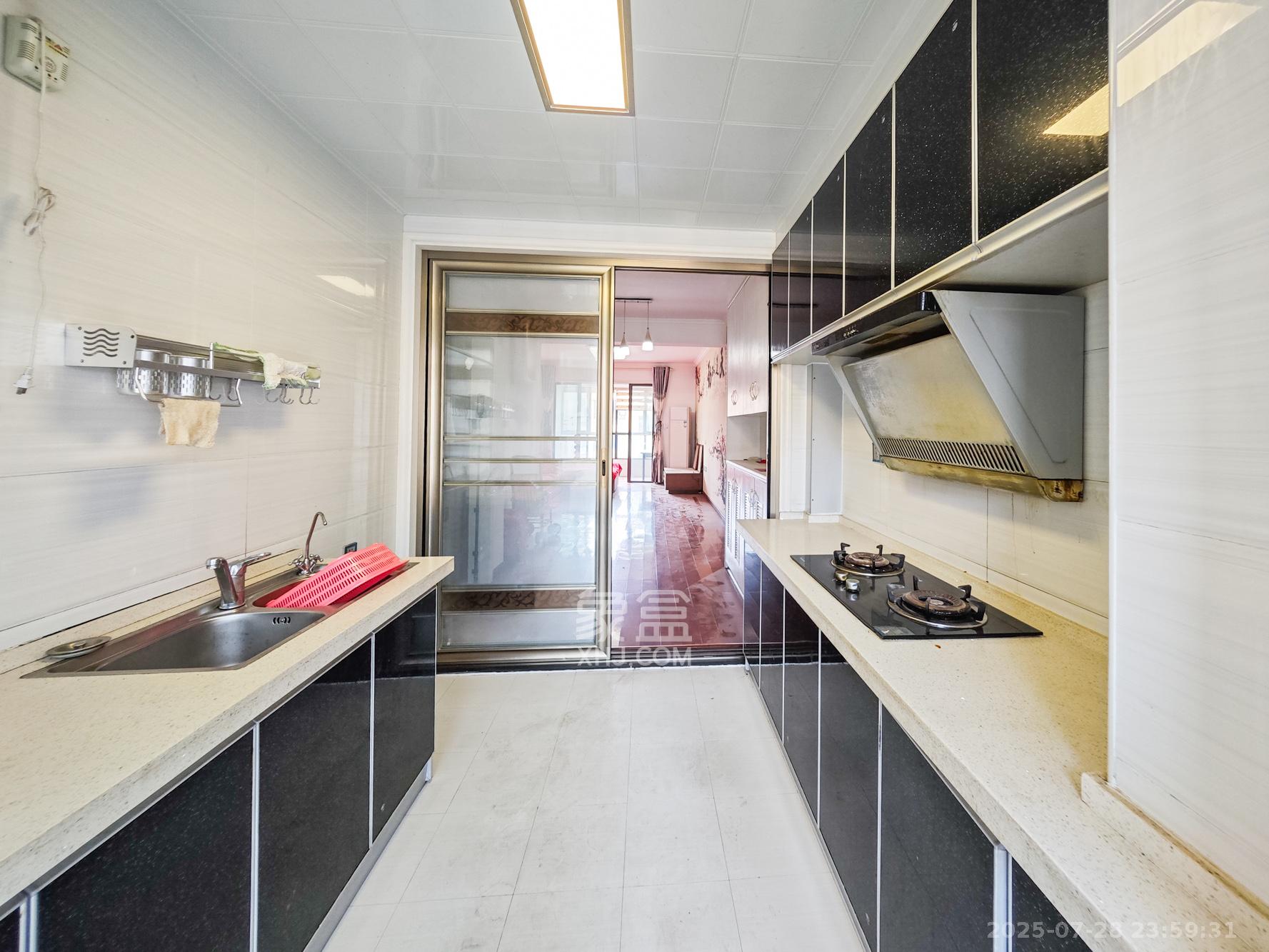 山语城二期  2室1厅1卫    60.0万厨房