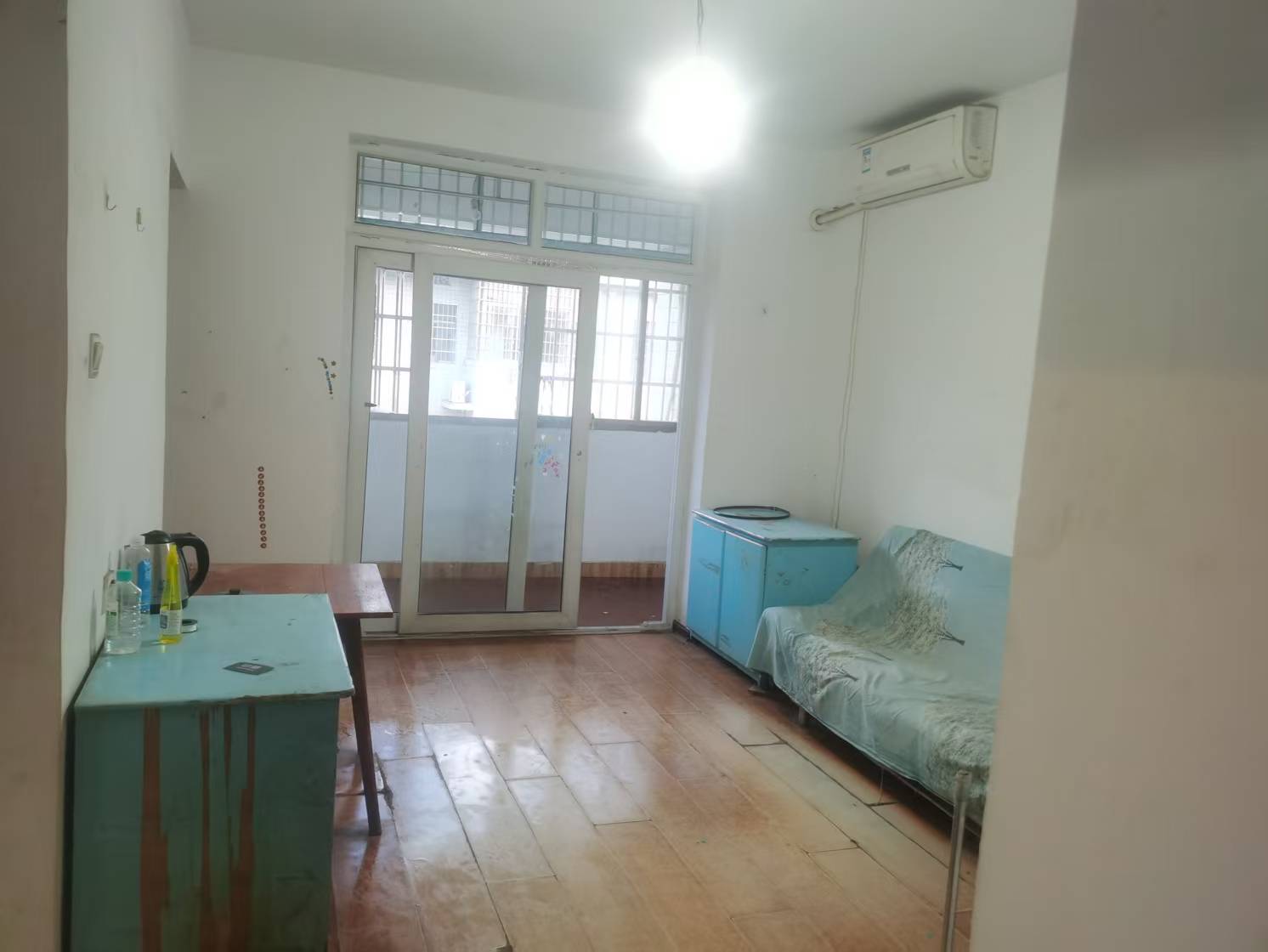 大屋小区(保障性住房) 2室1厅1卫 450.0元/月 大屋小区(保障性住房) 2室1厅1卫 450.0元/月室内图