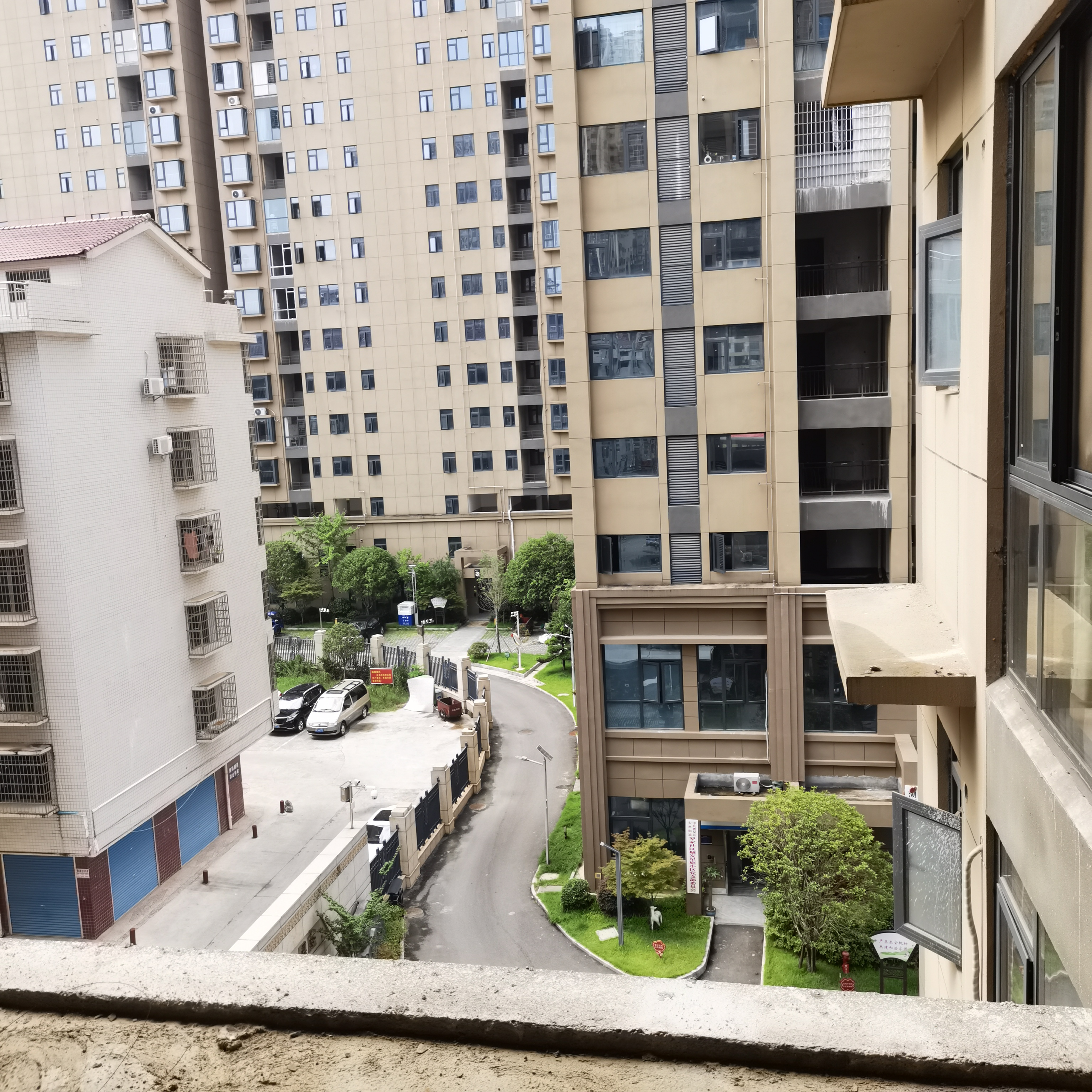 城发星庭 3室2厅2卫 58.0万 城发星庭 3室2厅2卫 58.0万客厅