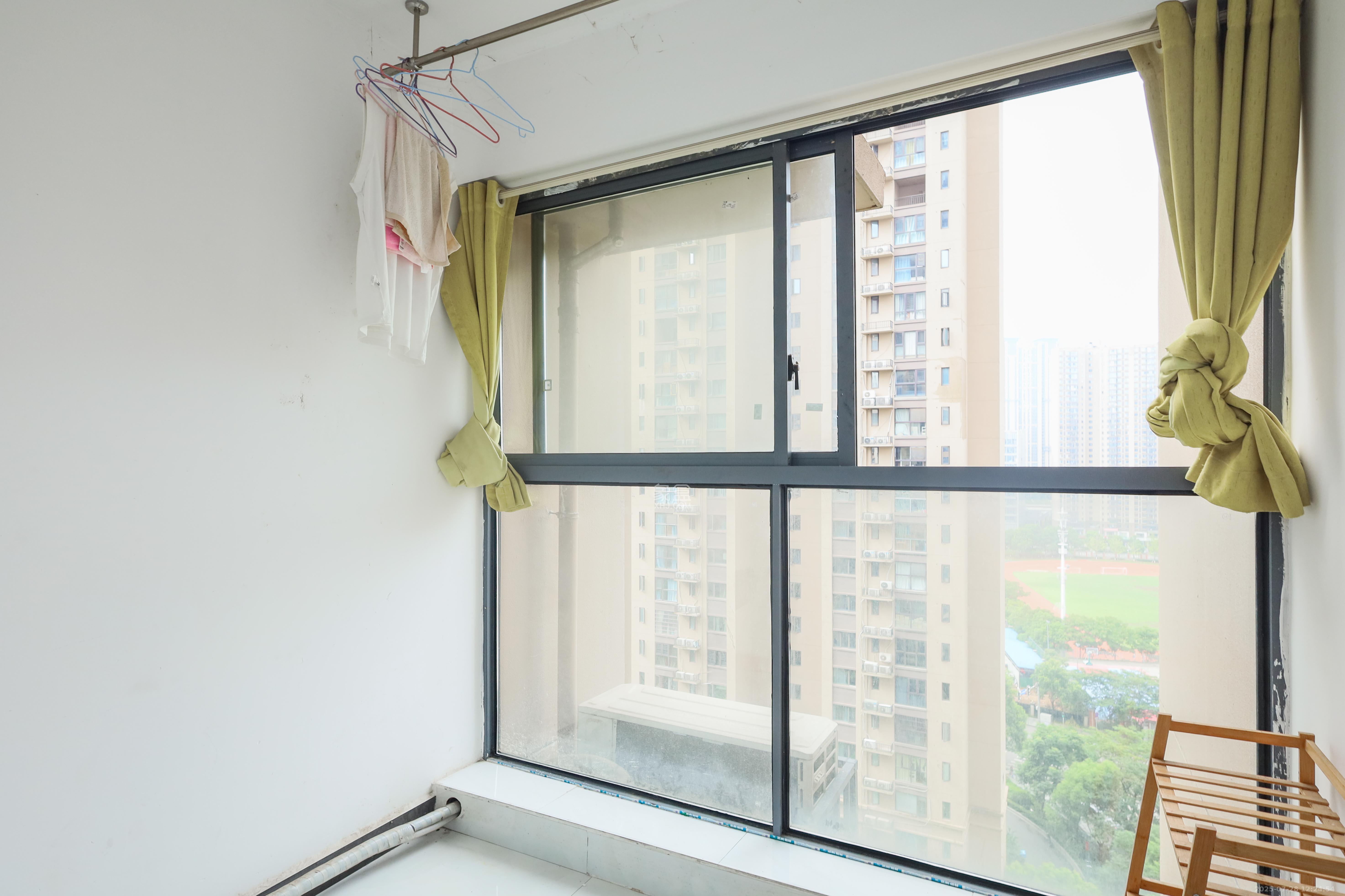 梅溪湖合能璞丽 3室2厅2卫 105.0万 梅溪湖合能璞丽 3室2厅2卫 105.0万阳台