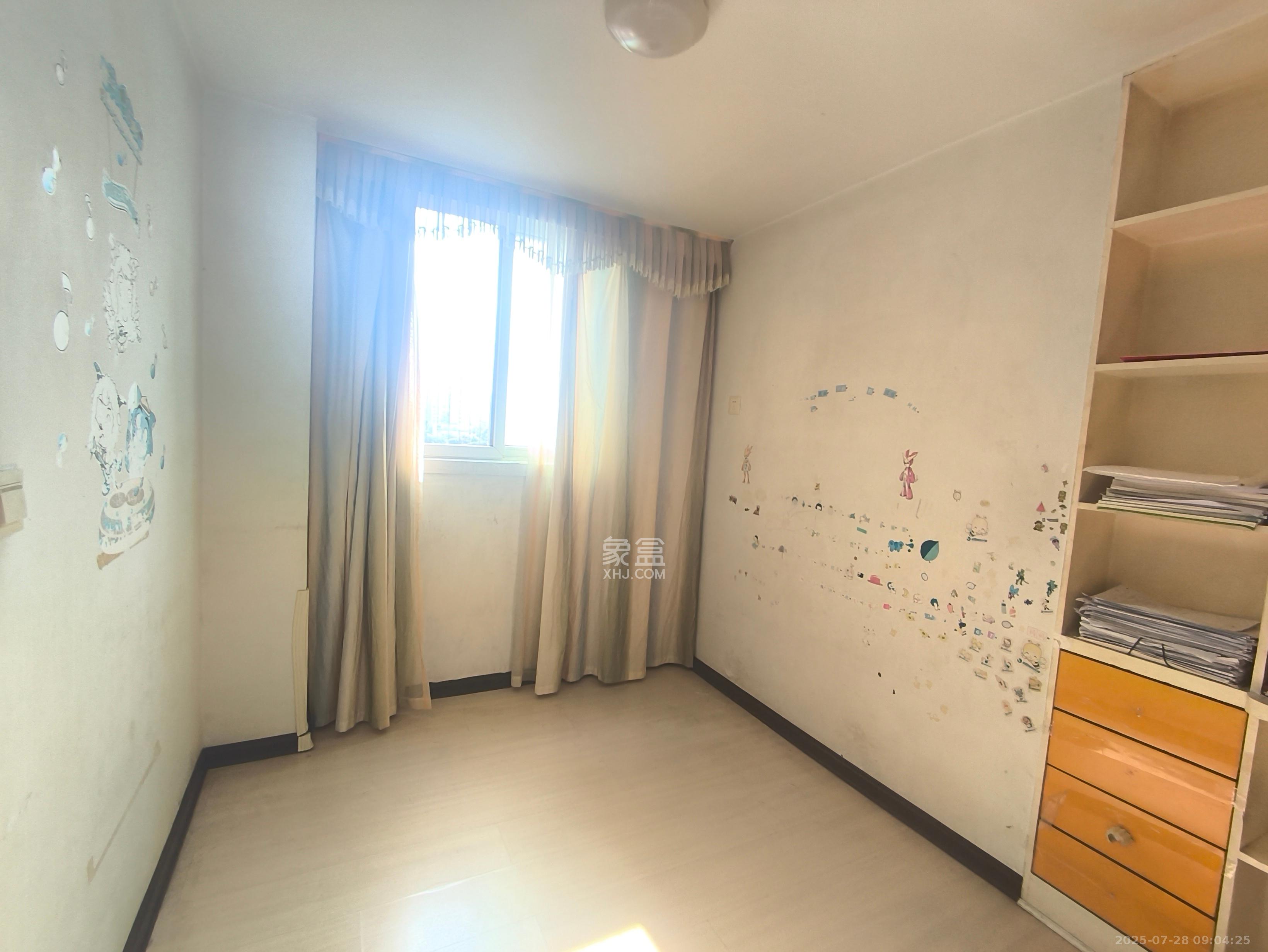 晶华美地 2室2厅2卫 1650.0元/月 晶华美地 2室2厅2卫 1650.0元/月室内图